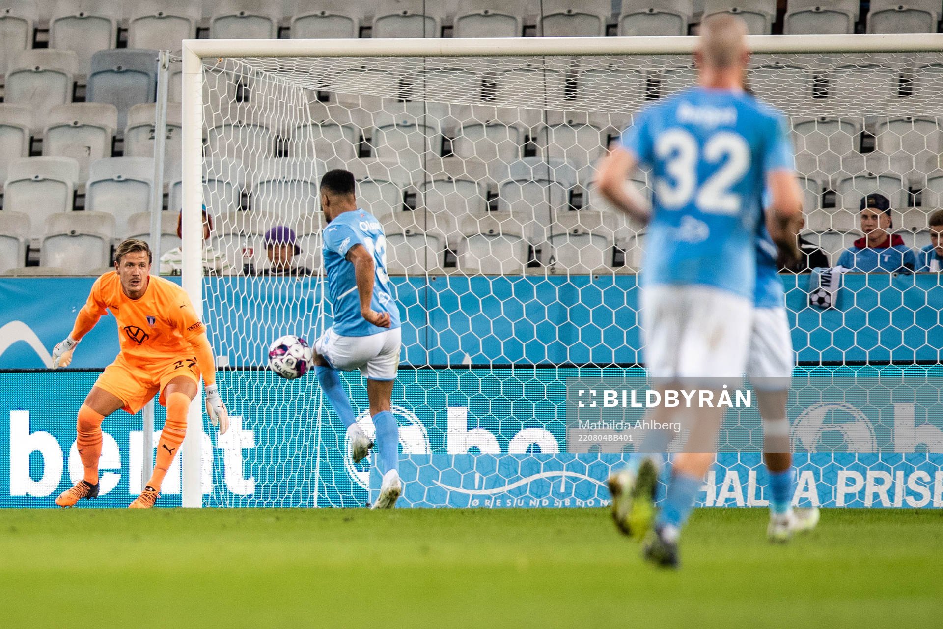 Goalkeeper Johan Dahlin of Malmö FF