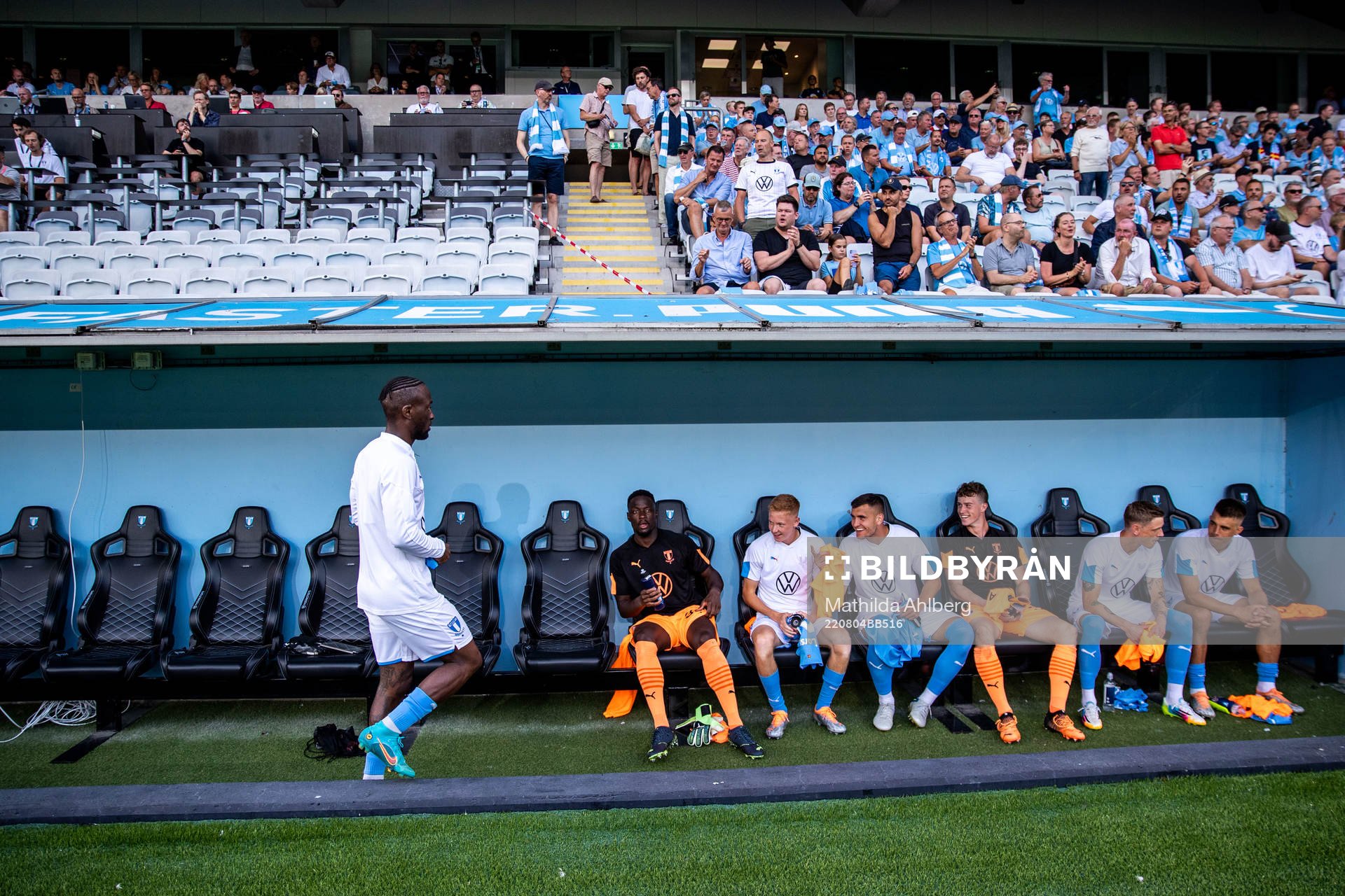 Muhamed Buya Turay, goalkeeper Ismael Diawara, Hugo
