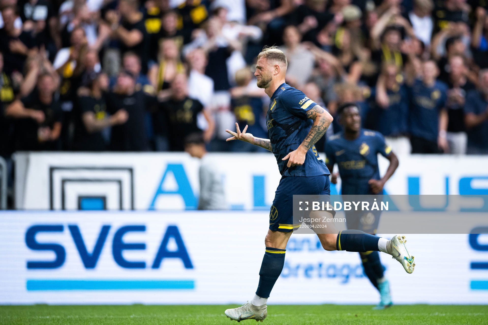 John Guidetti of AIK celebrates after 1-1 during the UEFA Conference League qualification match between AIK and KF Shkendija on August 4, 2022 in Stockholm.