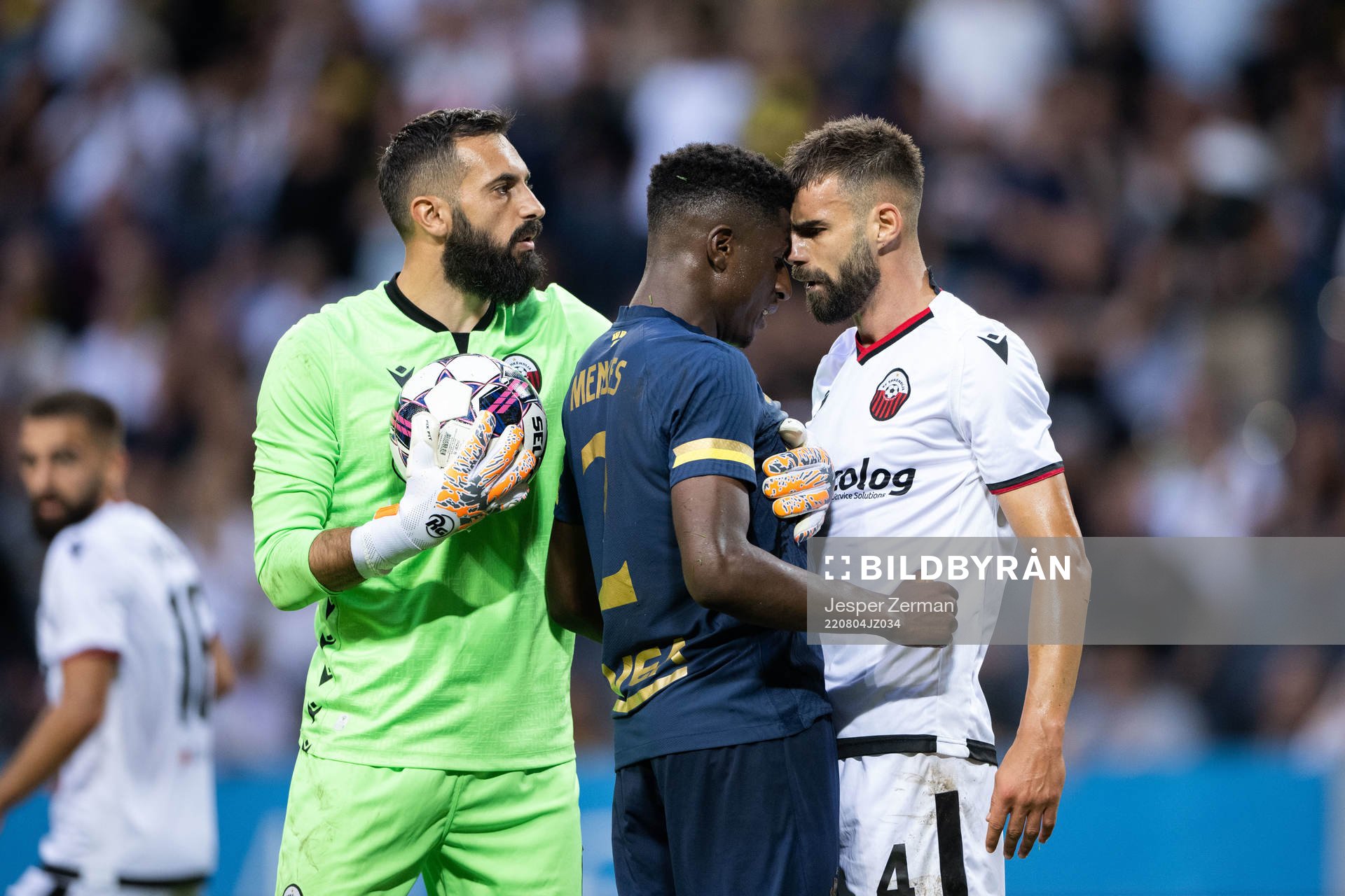 Josafat Mendes of AIK and Egzon Bejtullai of FK Shkendija