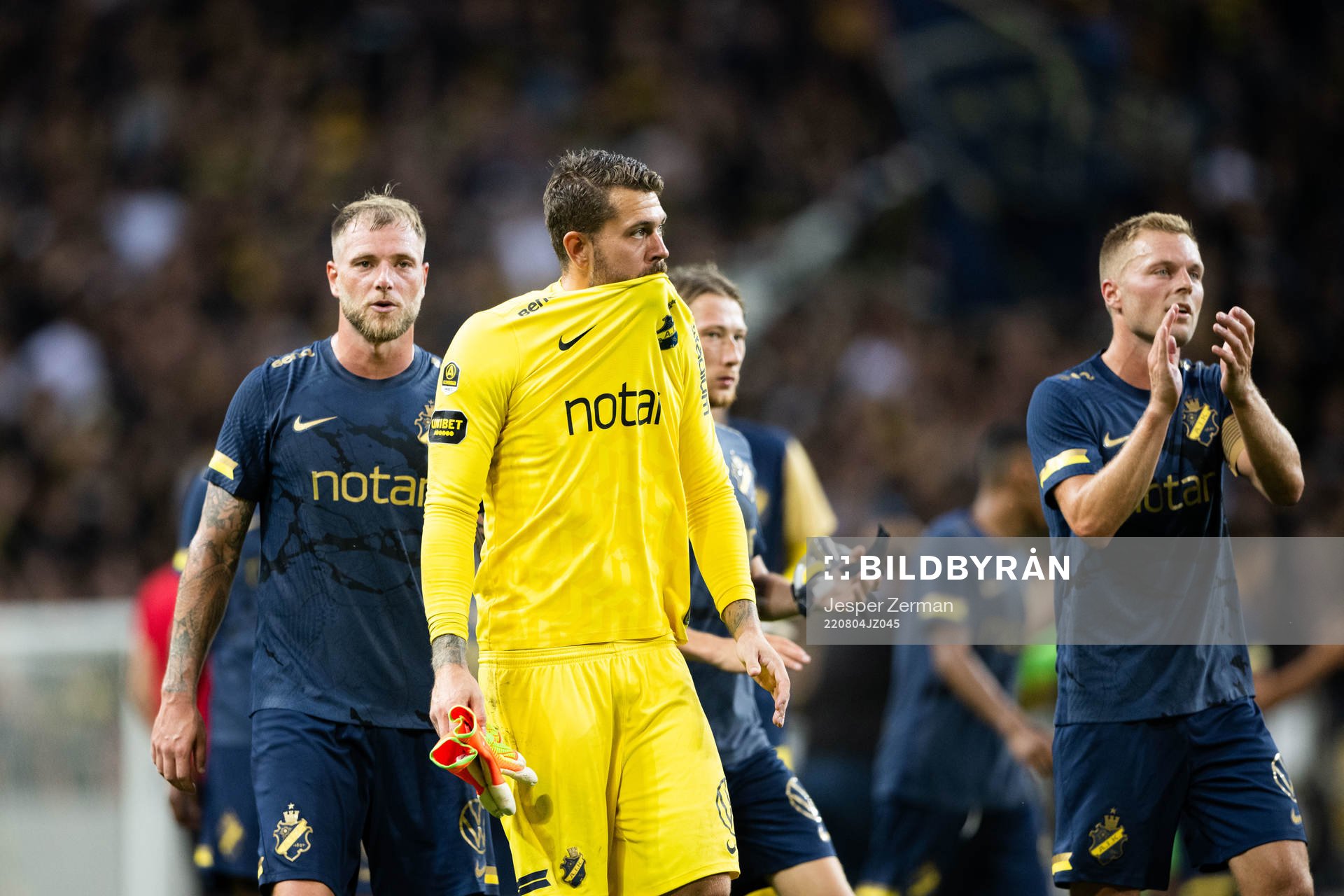 John Guidetti, goalkeeper Kristoffer Nordfeldt and