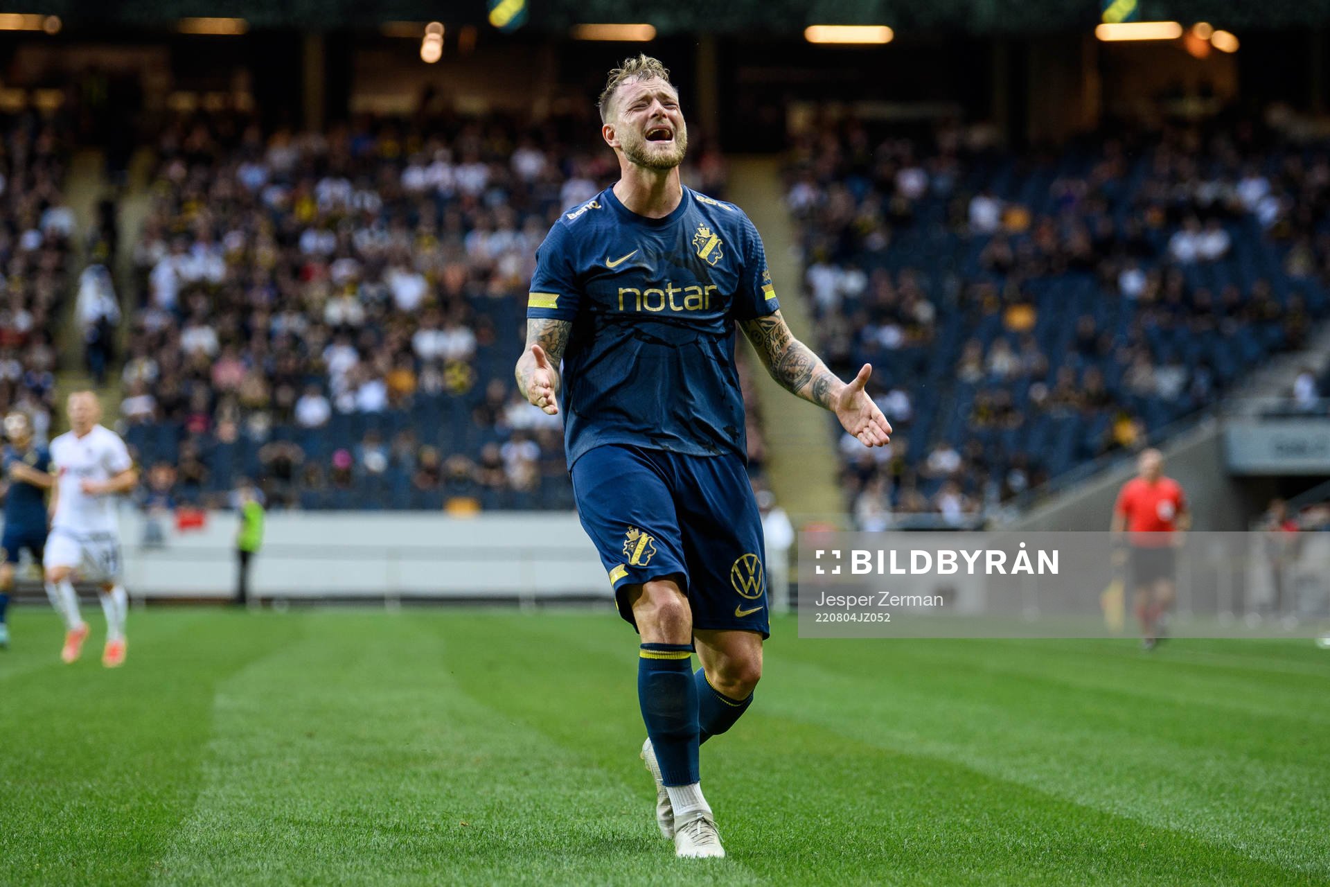 John Guidetti of AIK looks dejected