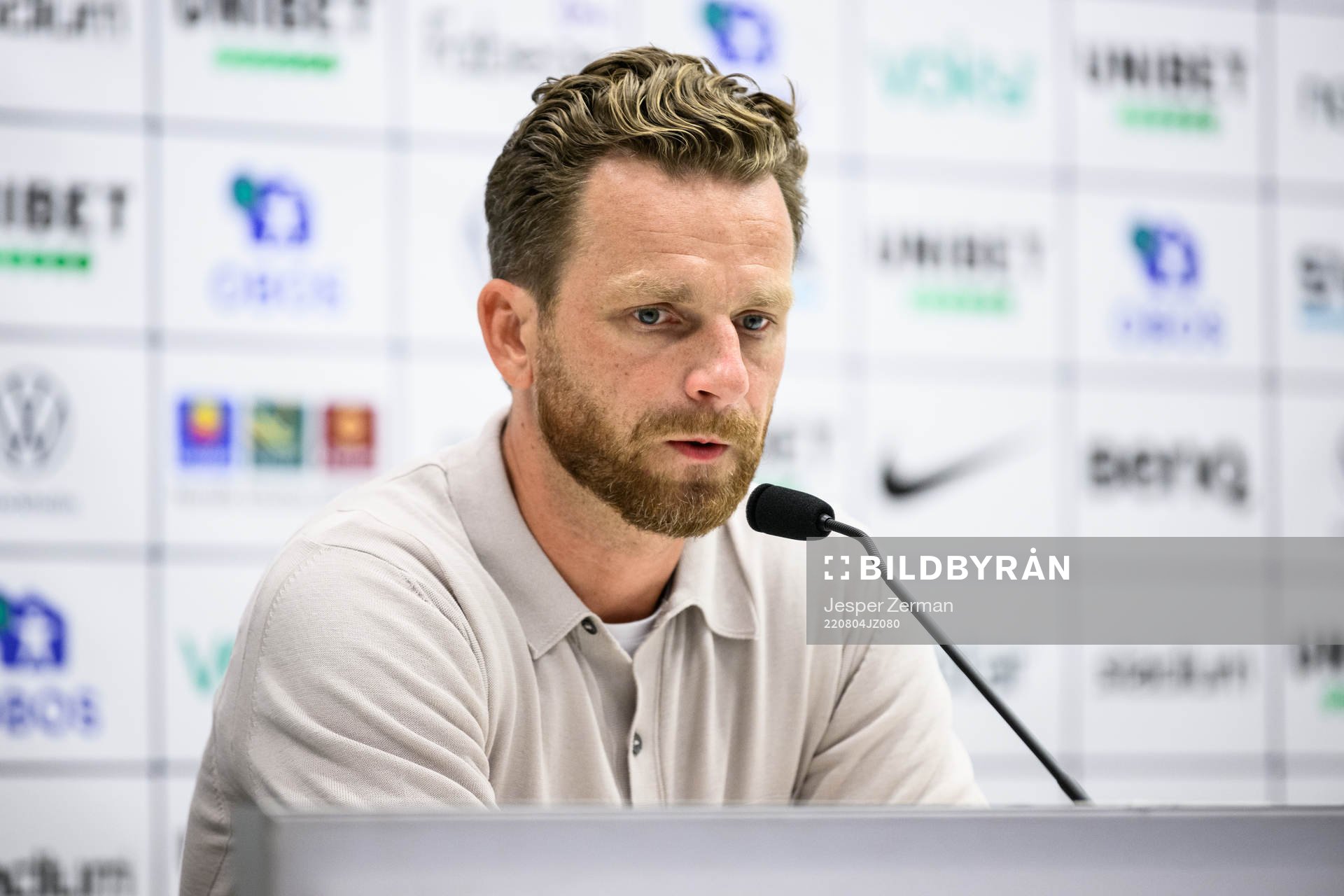 Bartosz Grzelak, head coach of AIK at the press conference