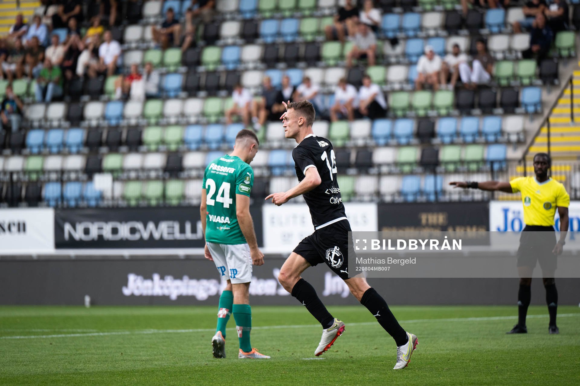 Västerås SKs Viktor Granath jublar