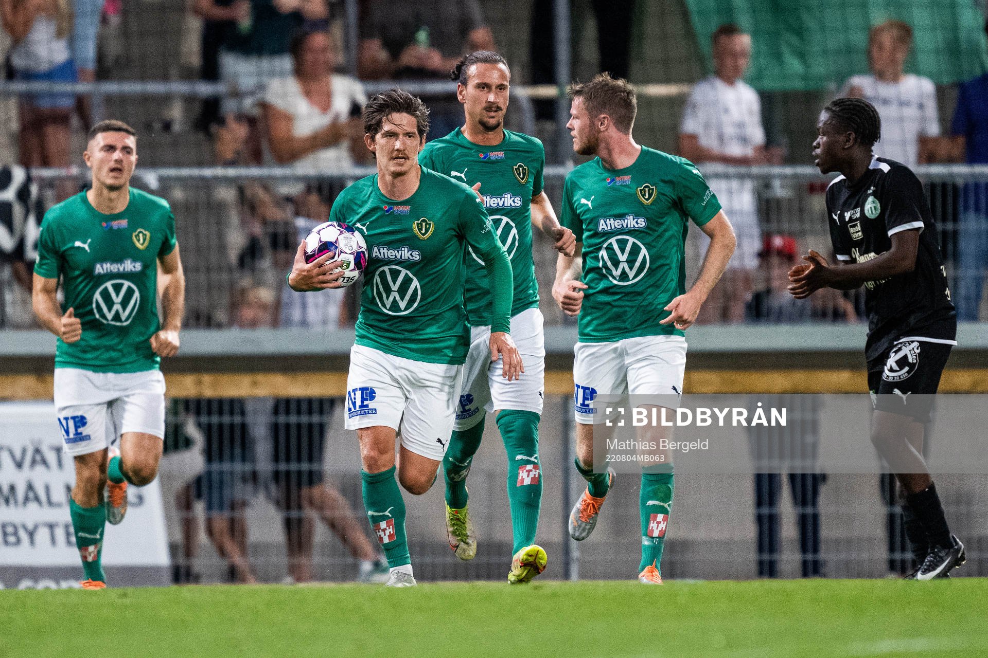 Jönköpings Södras Robin Book jublar