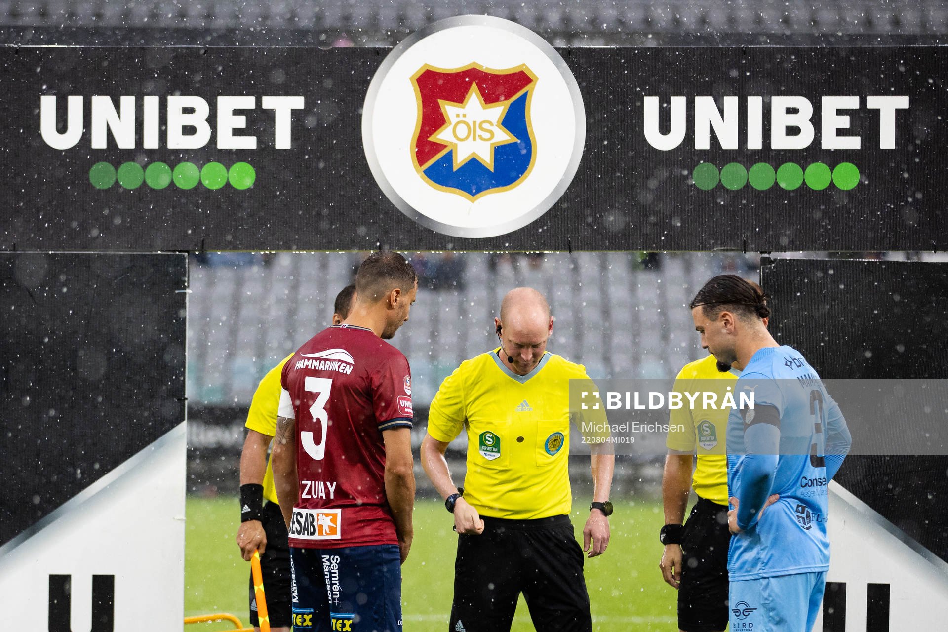 Domare Per Melin singlar slant mellan Örgrytes lagkapten