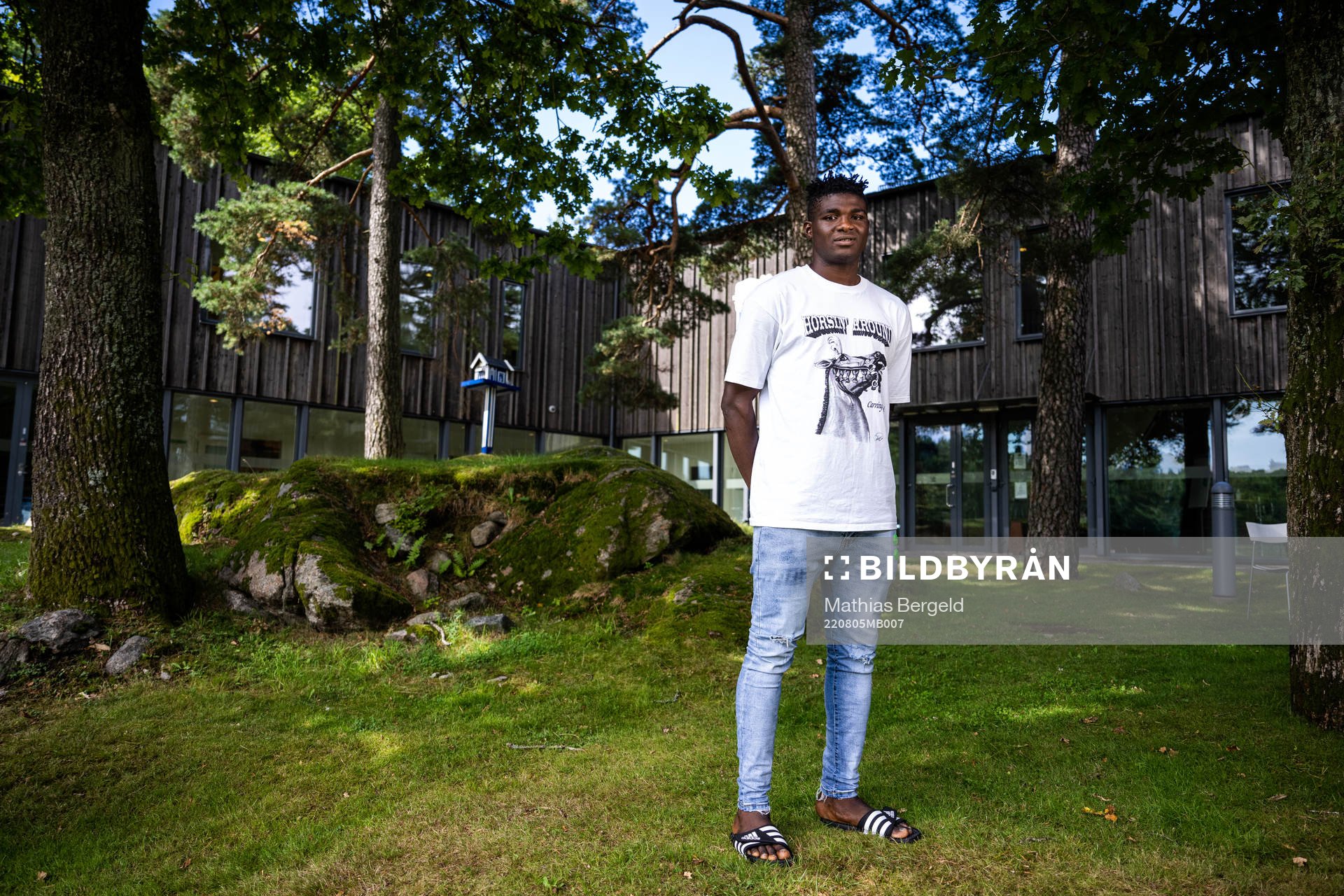 IFK Göteborgs Saidu Salisu poserar för ett porträtt under en fotografering den 5 augusti 2022 i Göteborg. 