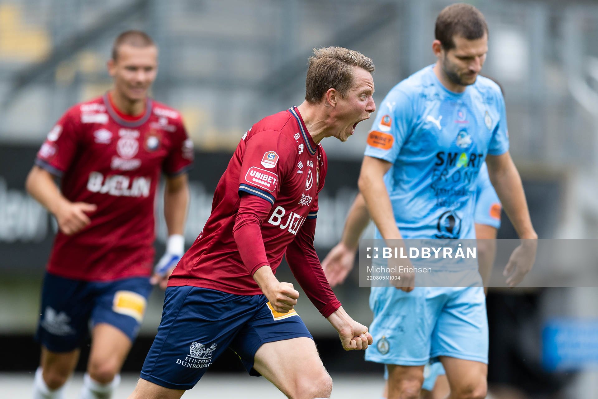 Örgrytes Viktor Lundberg  jublar