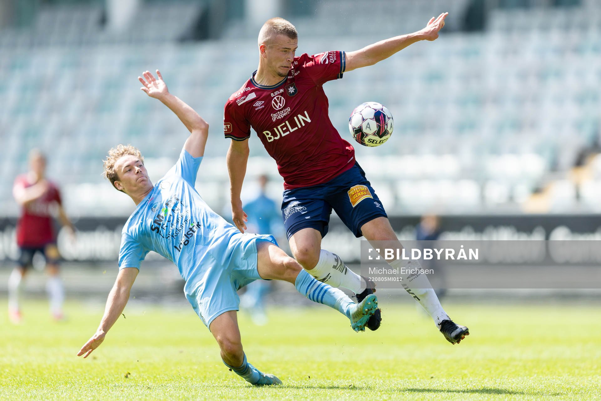 AFC Eskilstunas Anton Ekeroth och Örgrytes Alexander Ahl