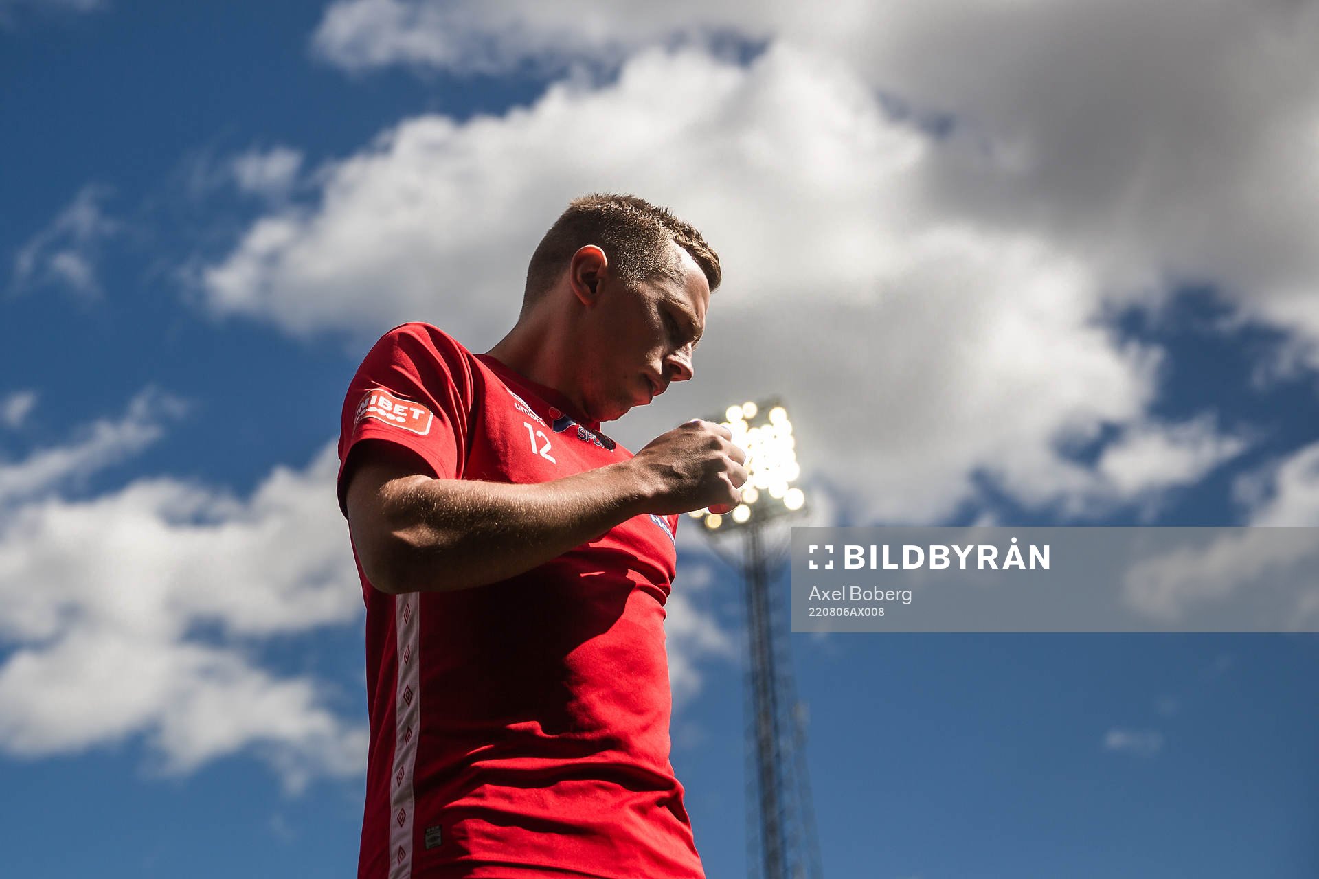 Degerfors Erik Lindell värmer upp