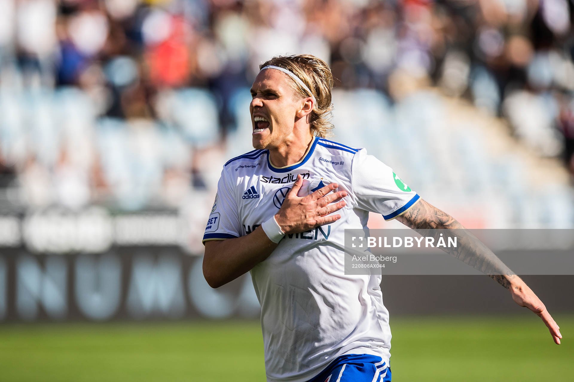 IFK Norrköpings Arnor Sigurdsson jublar