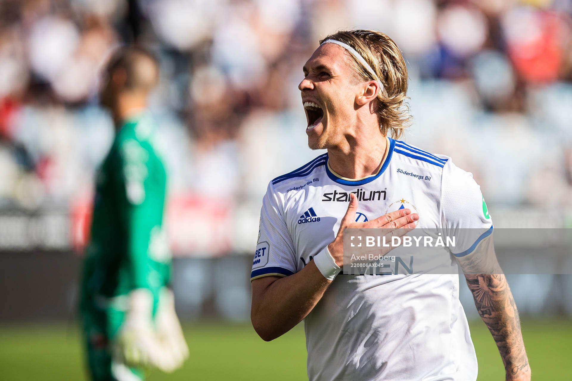IFK Norrköpings Arnor Sigurdsson jublar