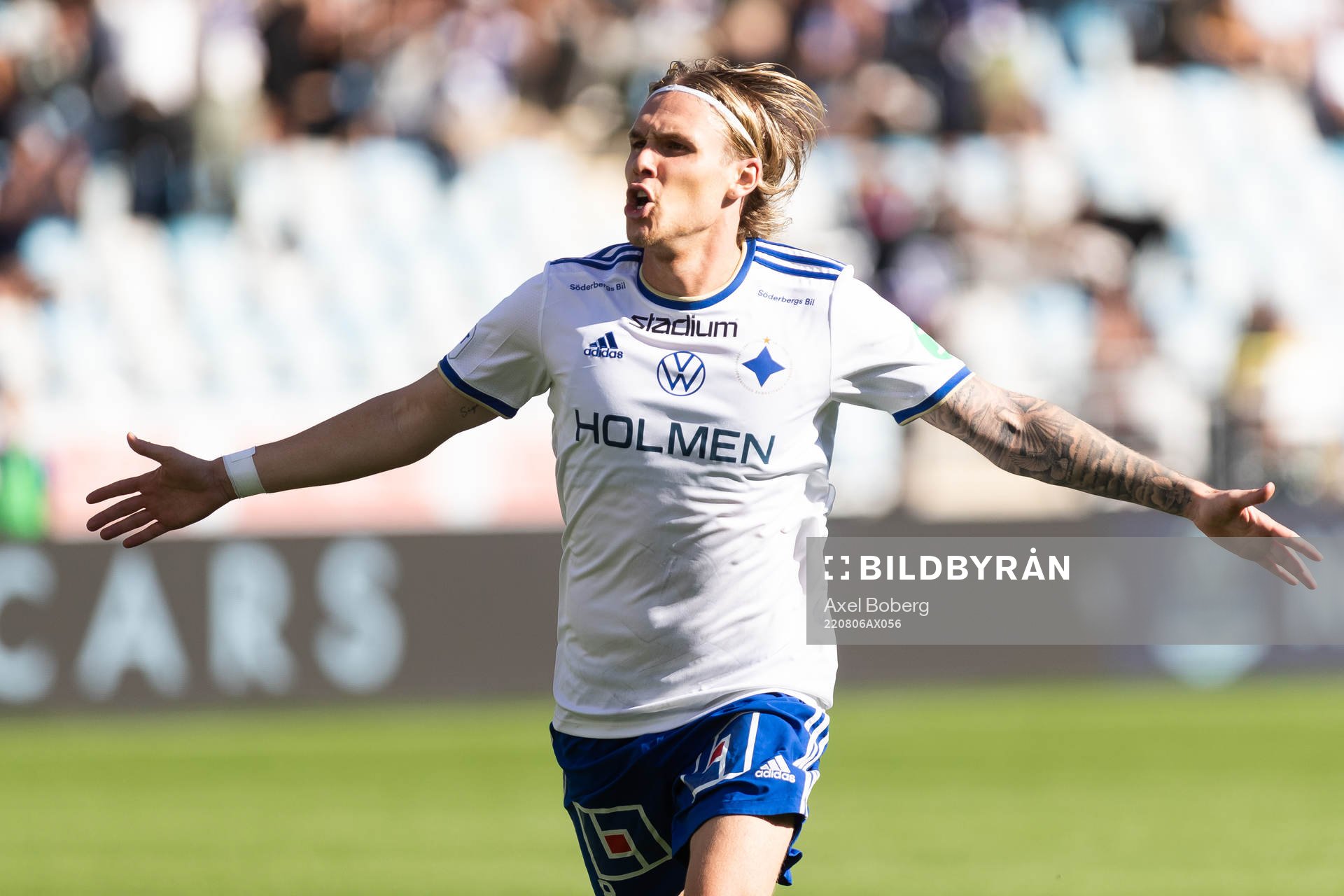 IFK Norrköpings Arnor Sigurdsson jublar efter 2-0 under fotbollsmatchen i Allsvenskan mellan IFK Norrköping och Degerfors den 6 augusti 2022 i Norrköping.