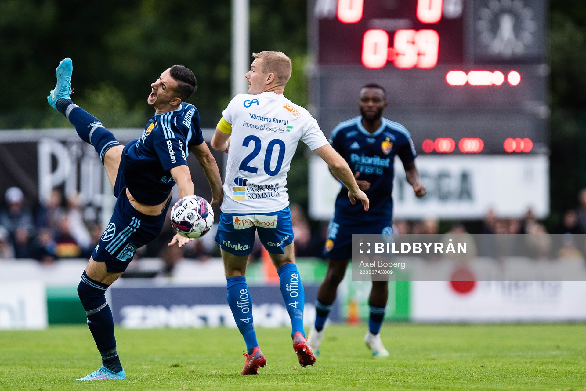 Djurgårdens Haris Radetinac och Värnamos Freddy Winsth