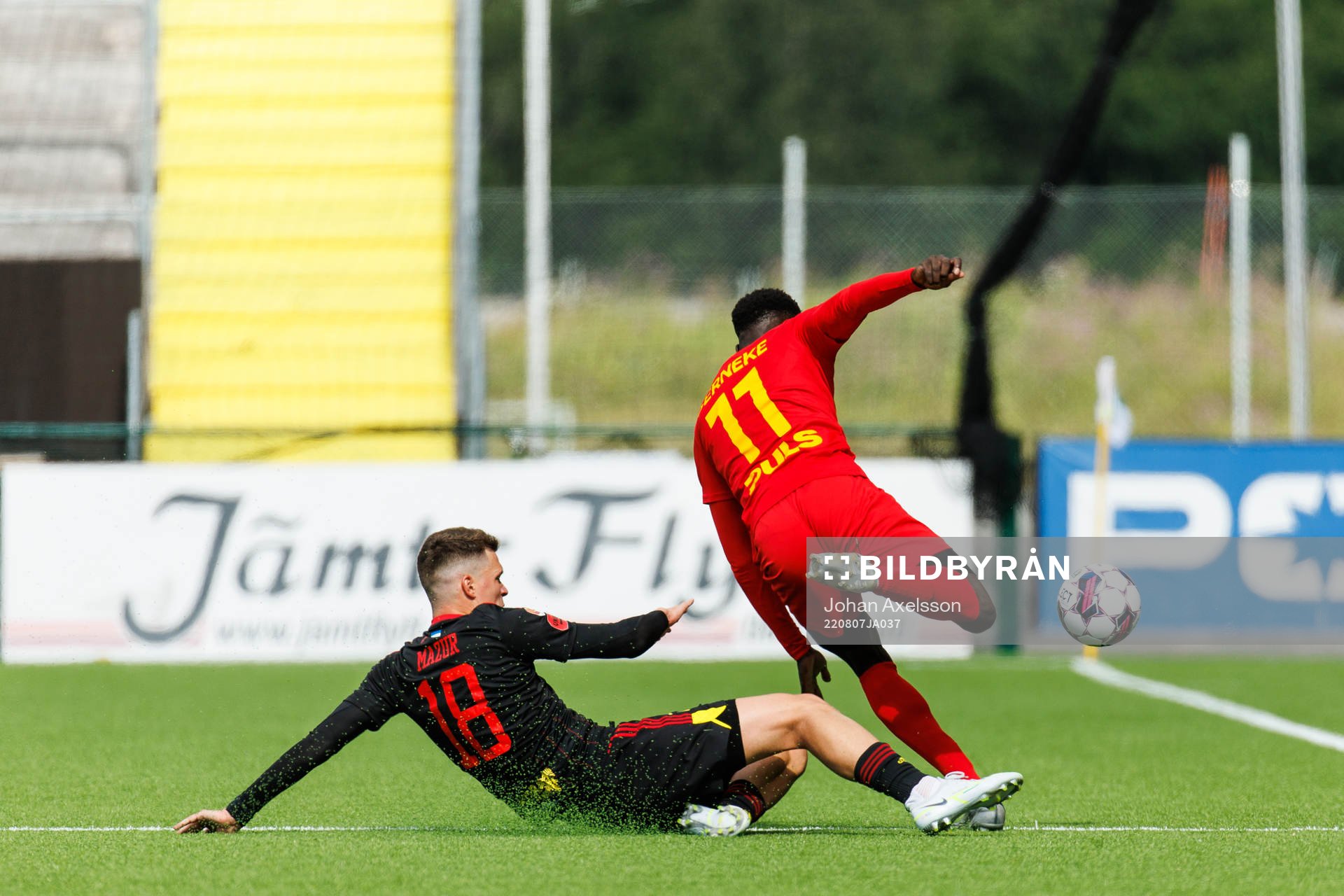 Östersunds Myroslav Mazur