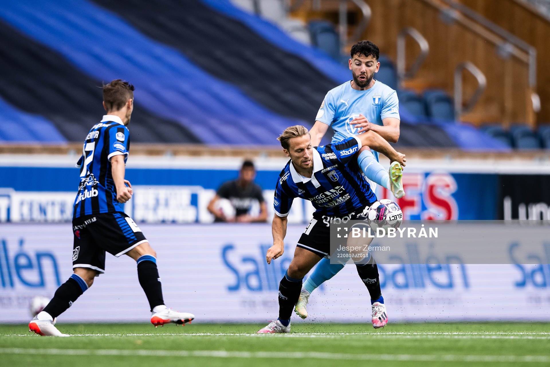 Sirius Daniel Stensson och Malmö FFs Moustafa Zeidan