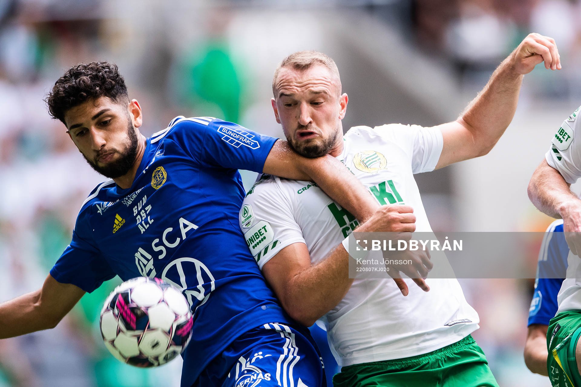 Sundsvalls Paya Pichkah och Hammarbys Veton Berisha