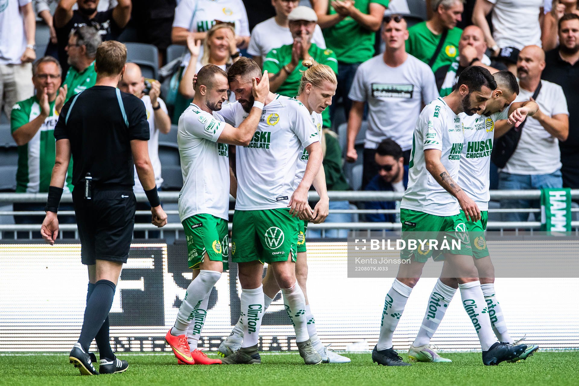Hammarbys Veton Berisha jublar
