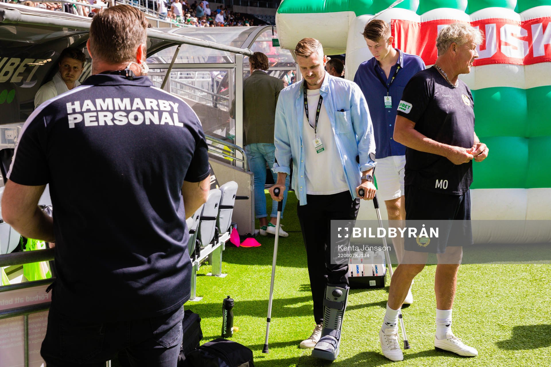 Hammarbys Richard Magyar med kryckor