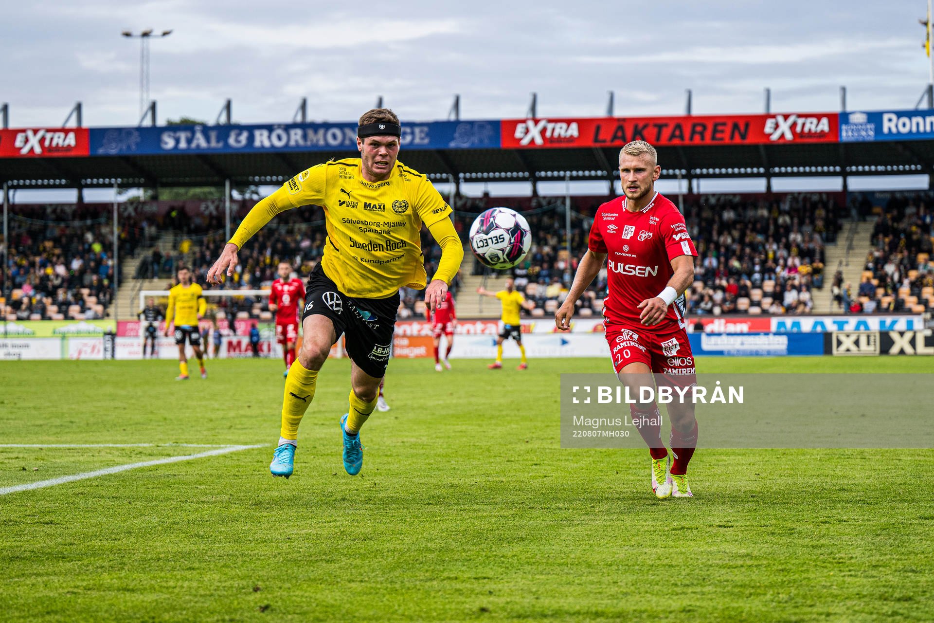 Mjällbys Jacob Bergström och Elfsborgs Simon Strand
