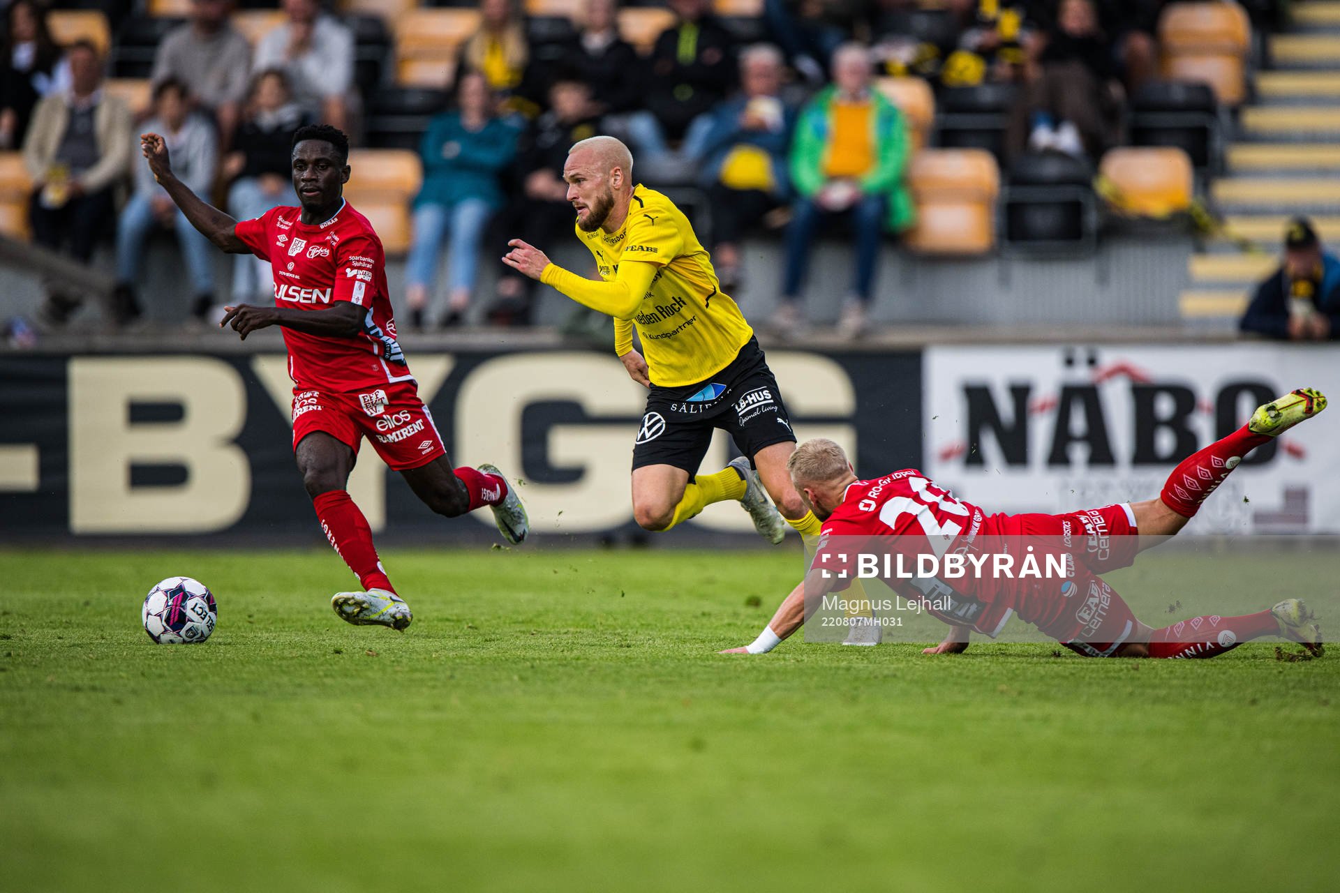Mjällbys Adam Ståhl och Elfsborgs Simon Strand