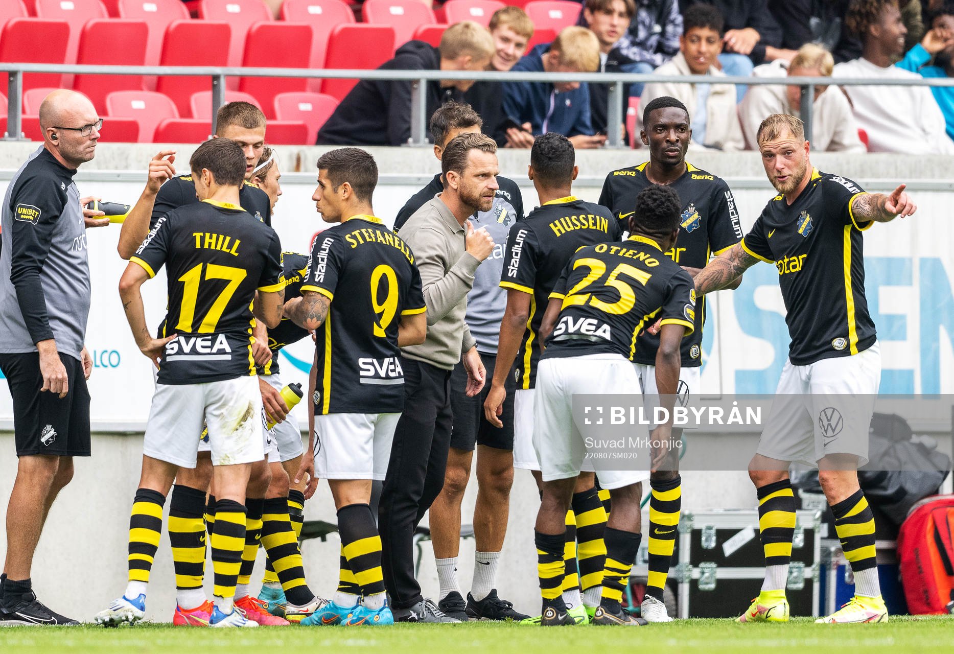 s tränare Bartosz Grzelak och spelare