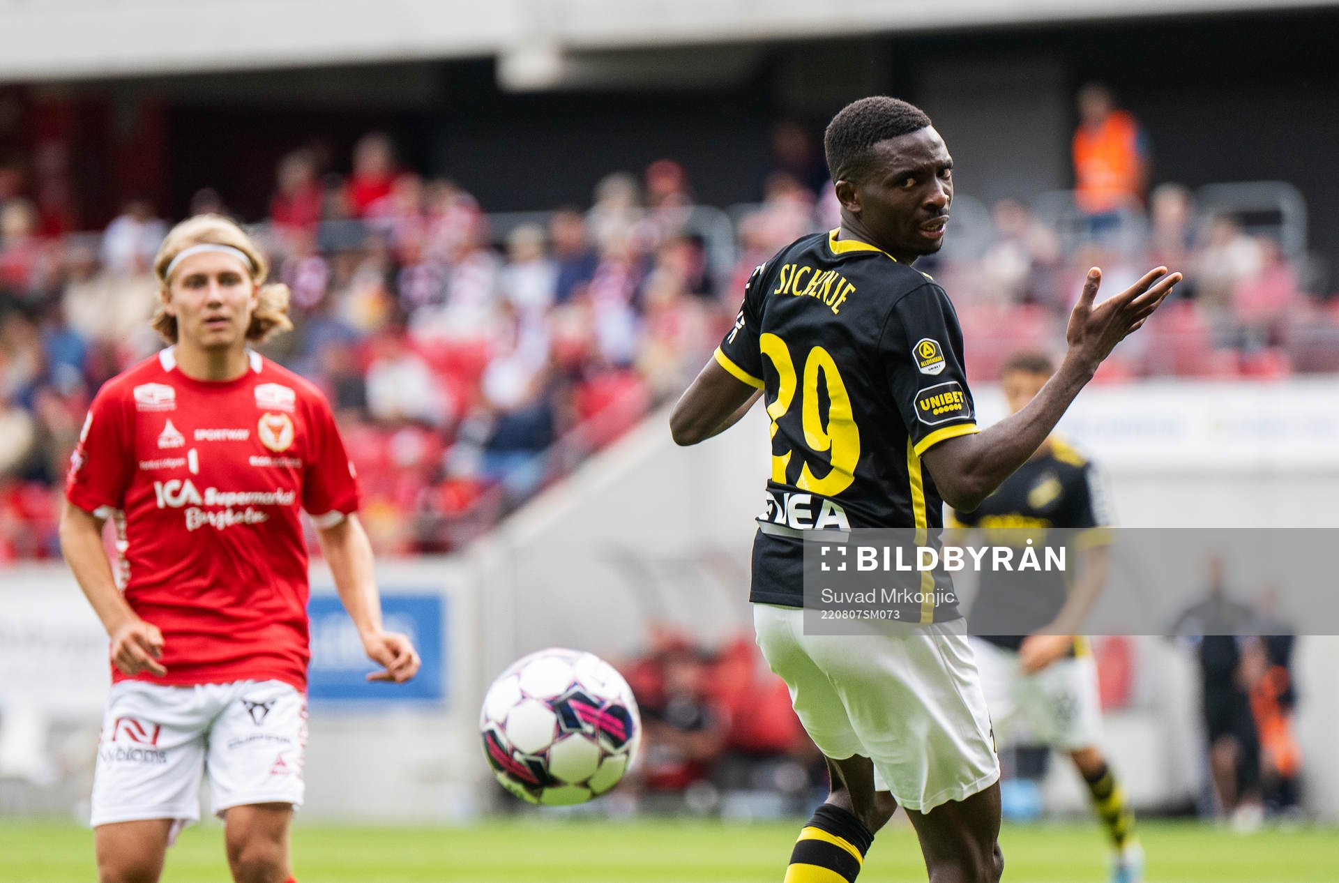 s Collins Lusaka Sichenje
