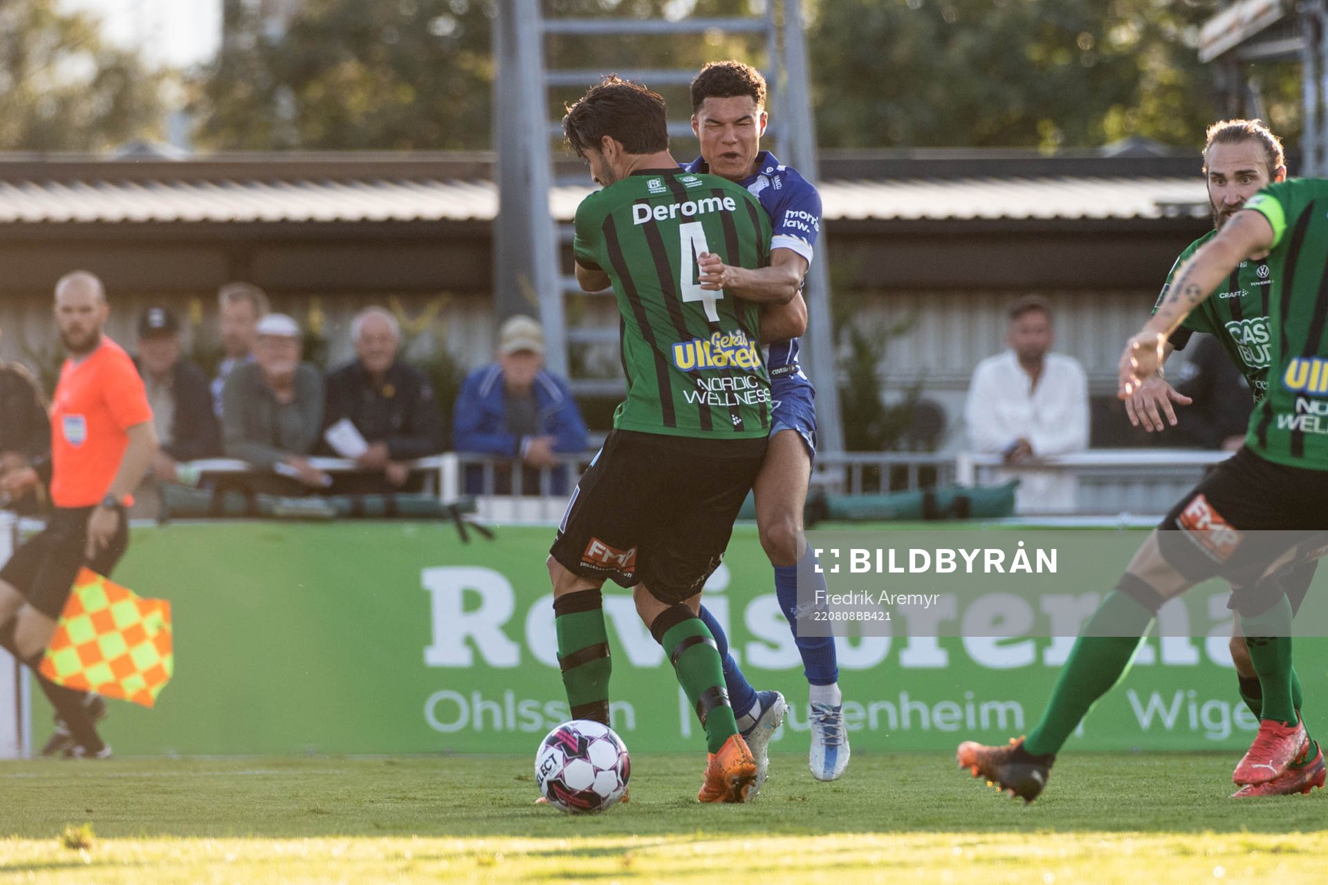 Varbergs Oliver Stanisic och IFK Göteborgs Alexander Jallow