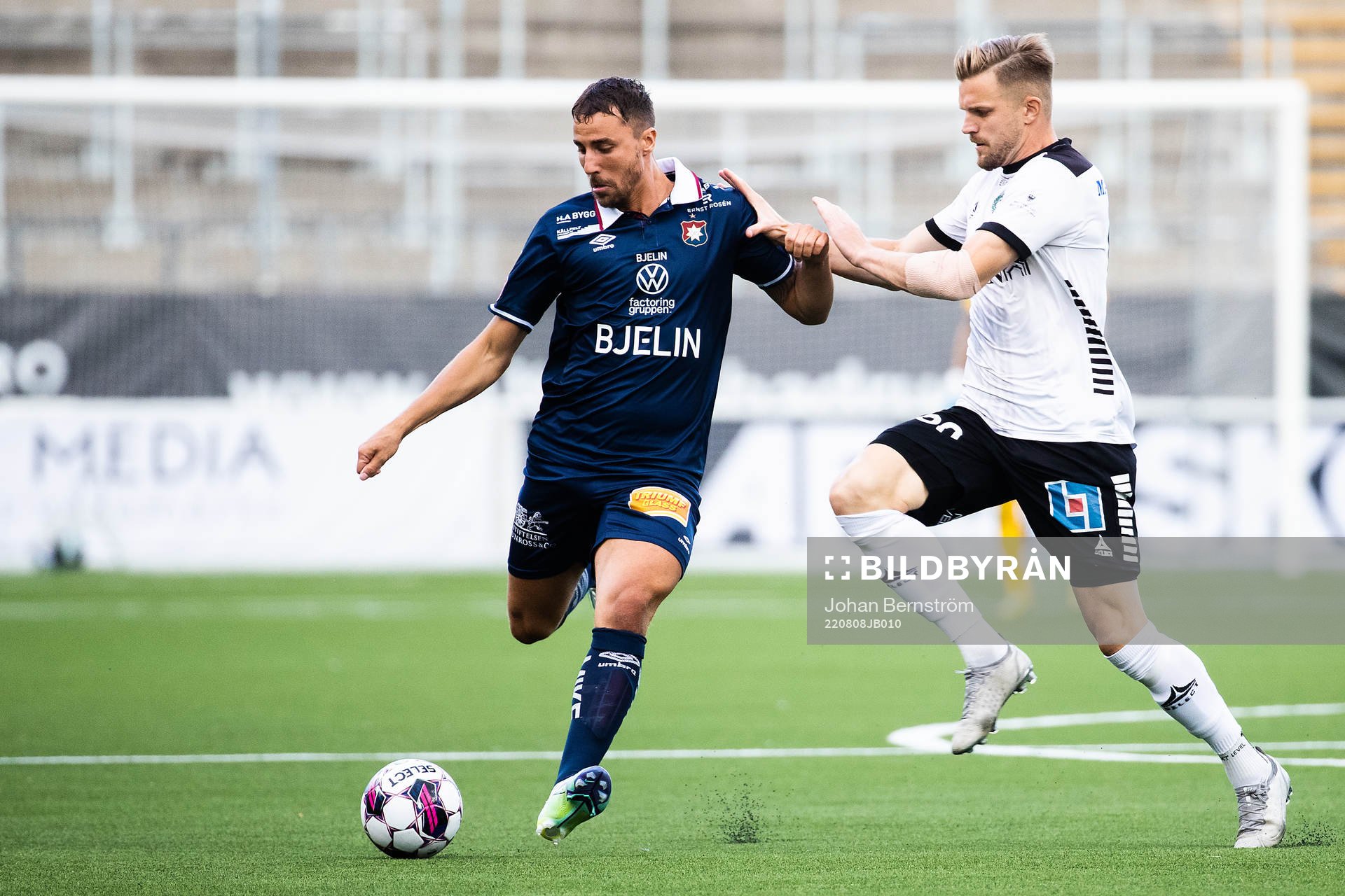 Örgrytes Jonathan Azulay och Örebros Erik Björndahl