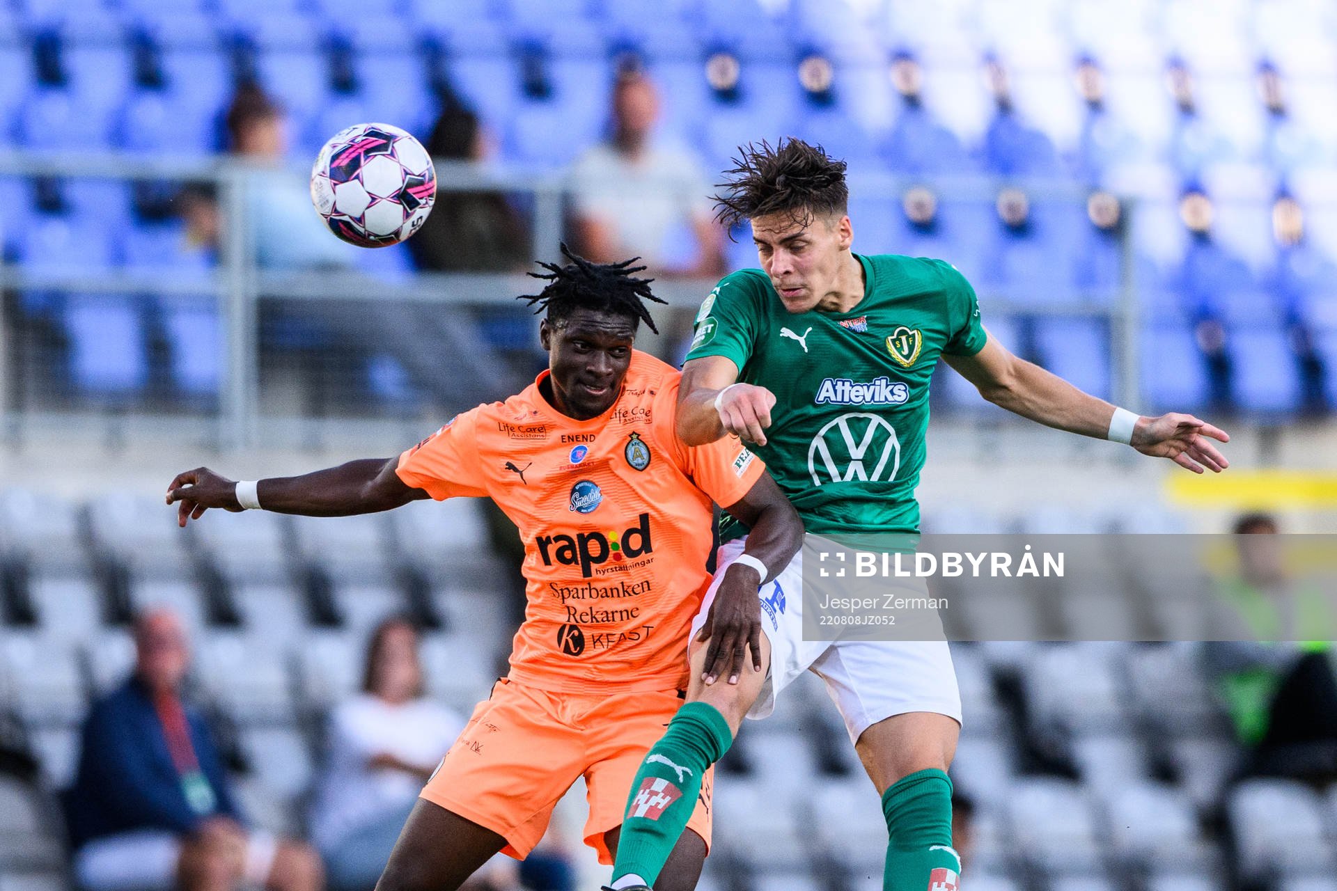 AFC Eskilstunas Emmanuel Agyeman Duah och Jönköpings