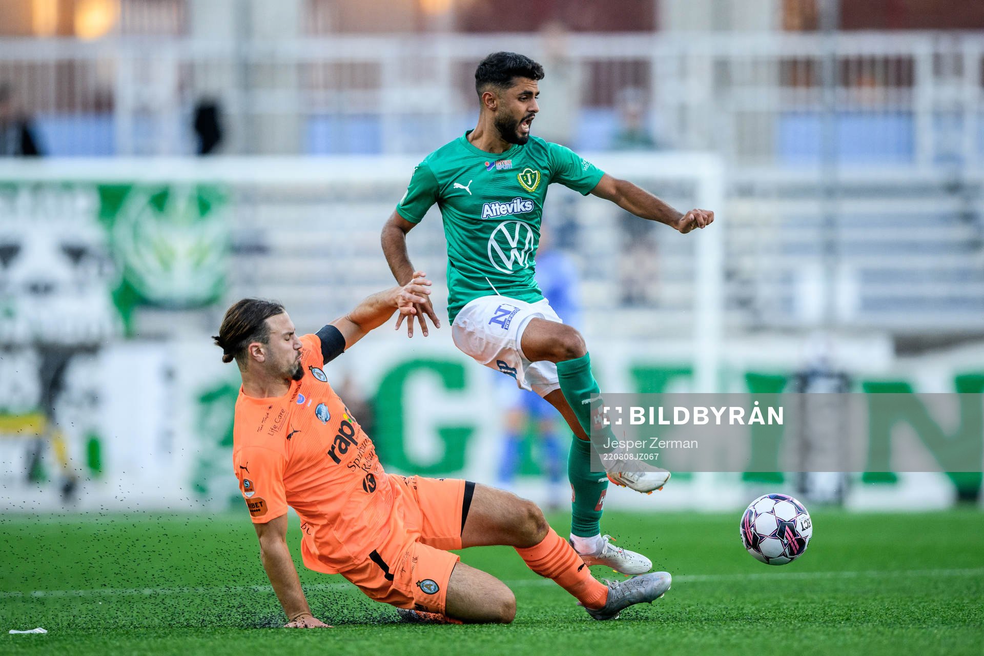 AFC Eskilstunas Abdelkarim Mammar Chaouche och Jönköpings