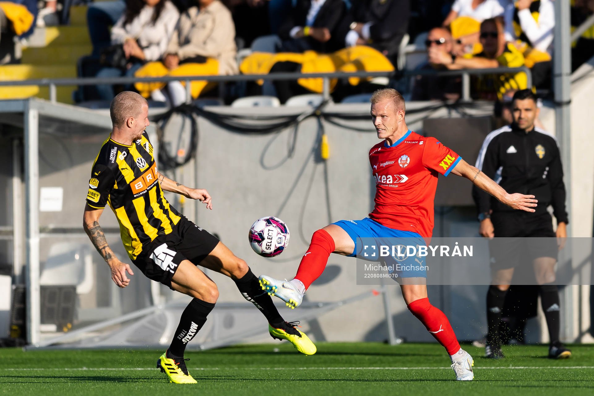 Häckens Simon Gustafson och Helsingborgs Philip Rejnhold