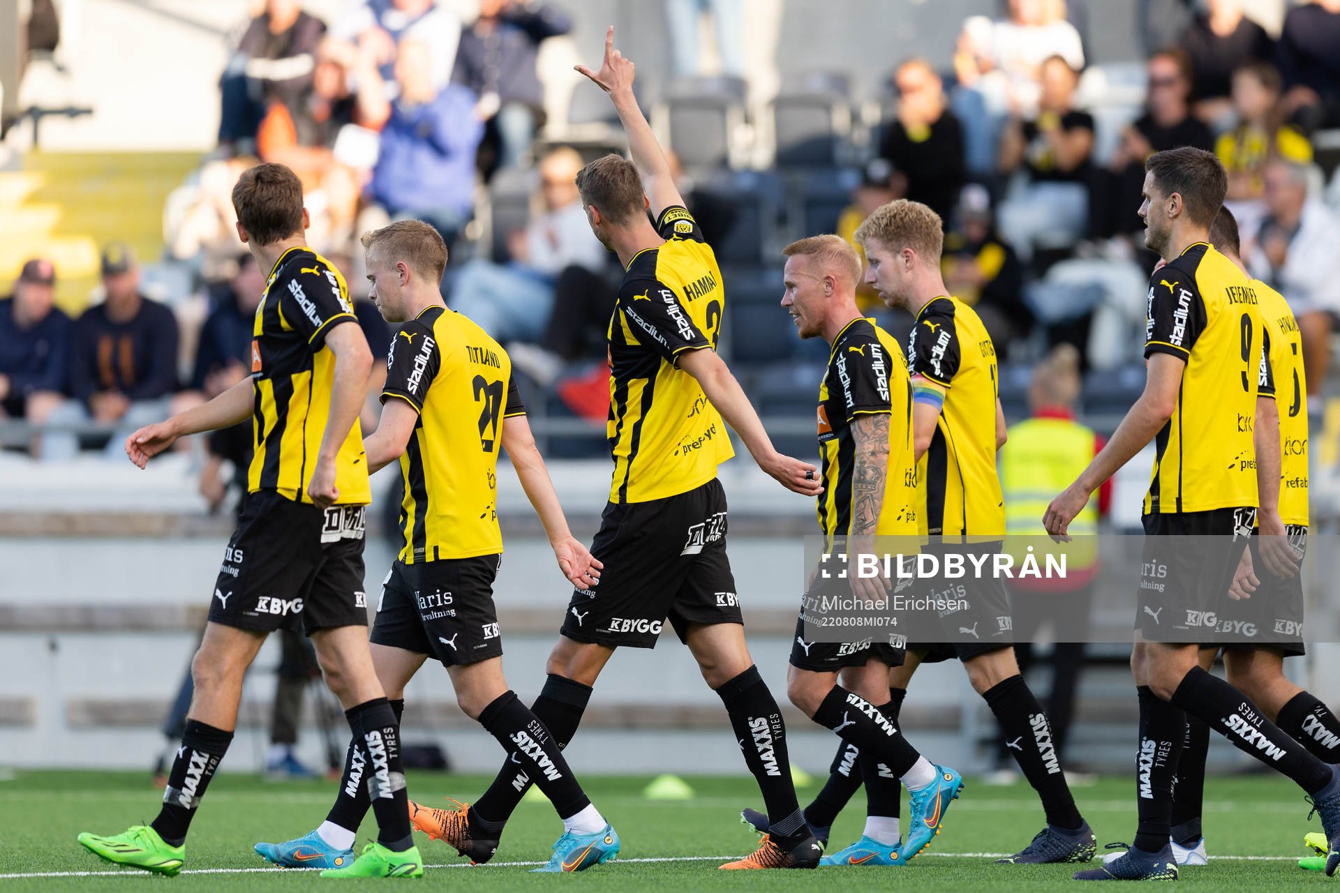 Häckens Johan Hammar jublar