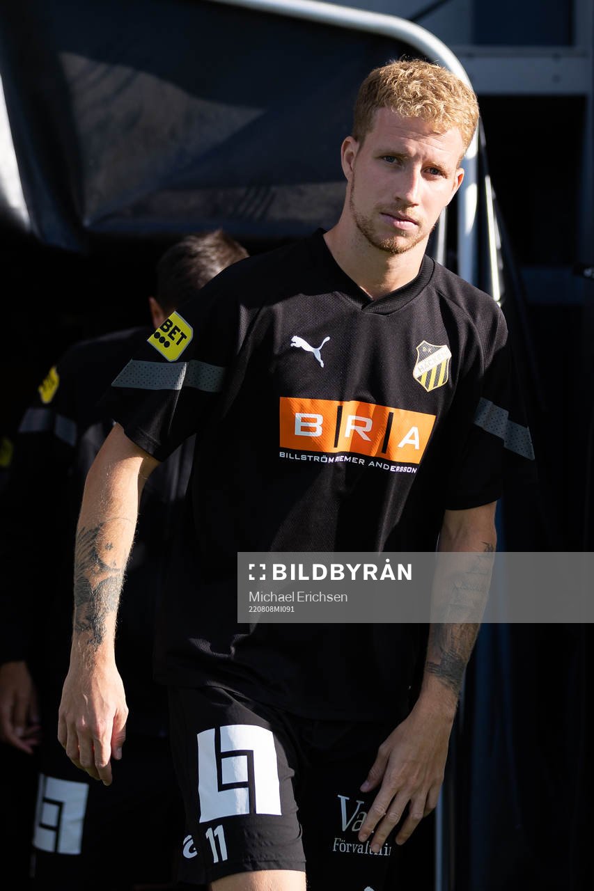 Häckens Samuel Gustafson innan fotbollsmatchen i