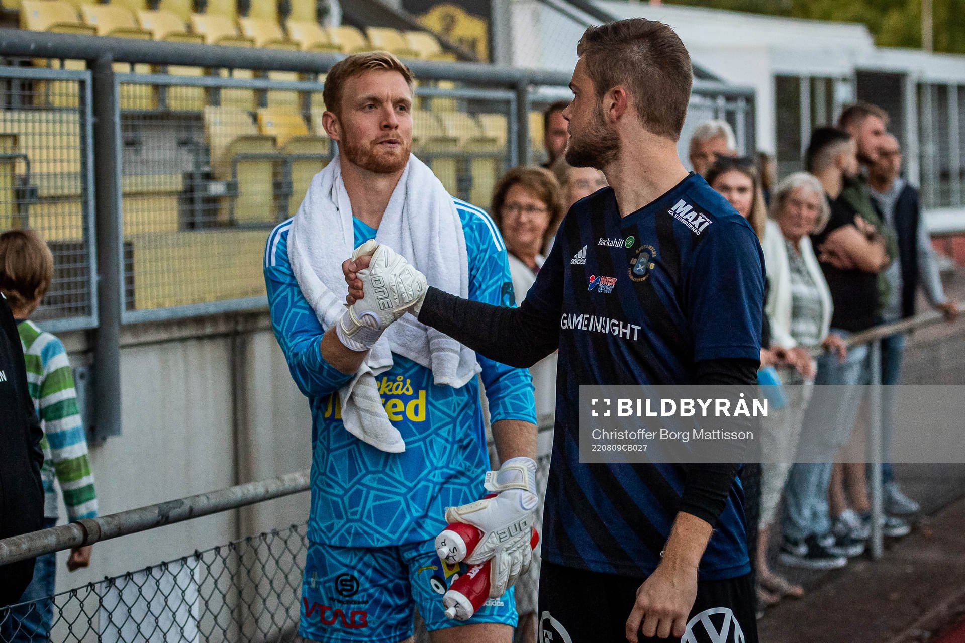 Falkenbergs målvakt Tim Erlandsson och Ängelholms
