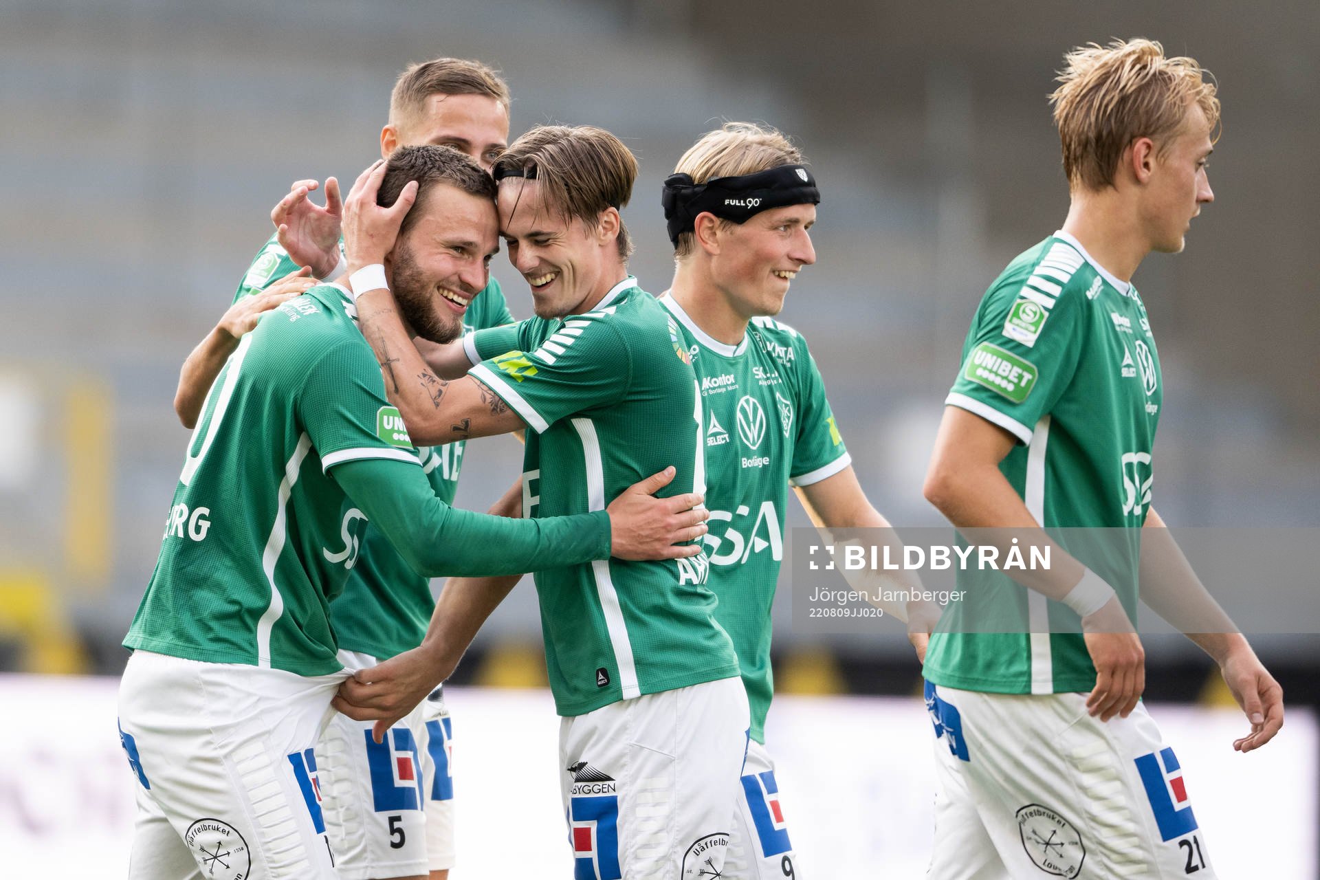 Brages Niklas Söderberg jublar med lagkamraterna