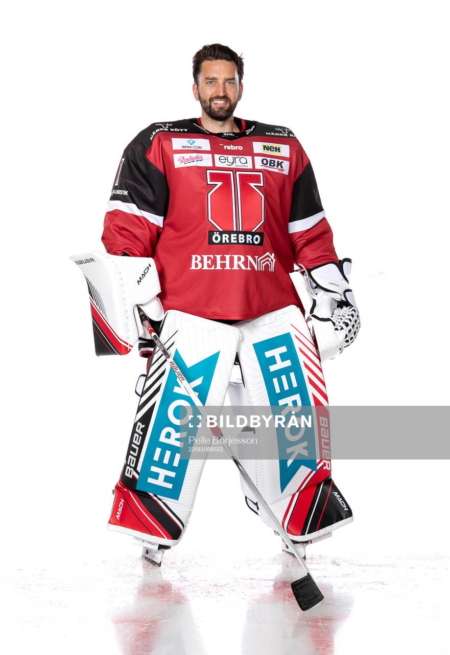 Örebros Jhonas Enroth 3