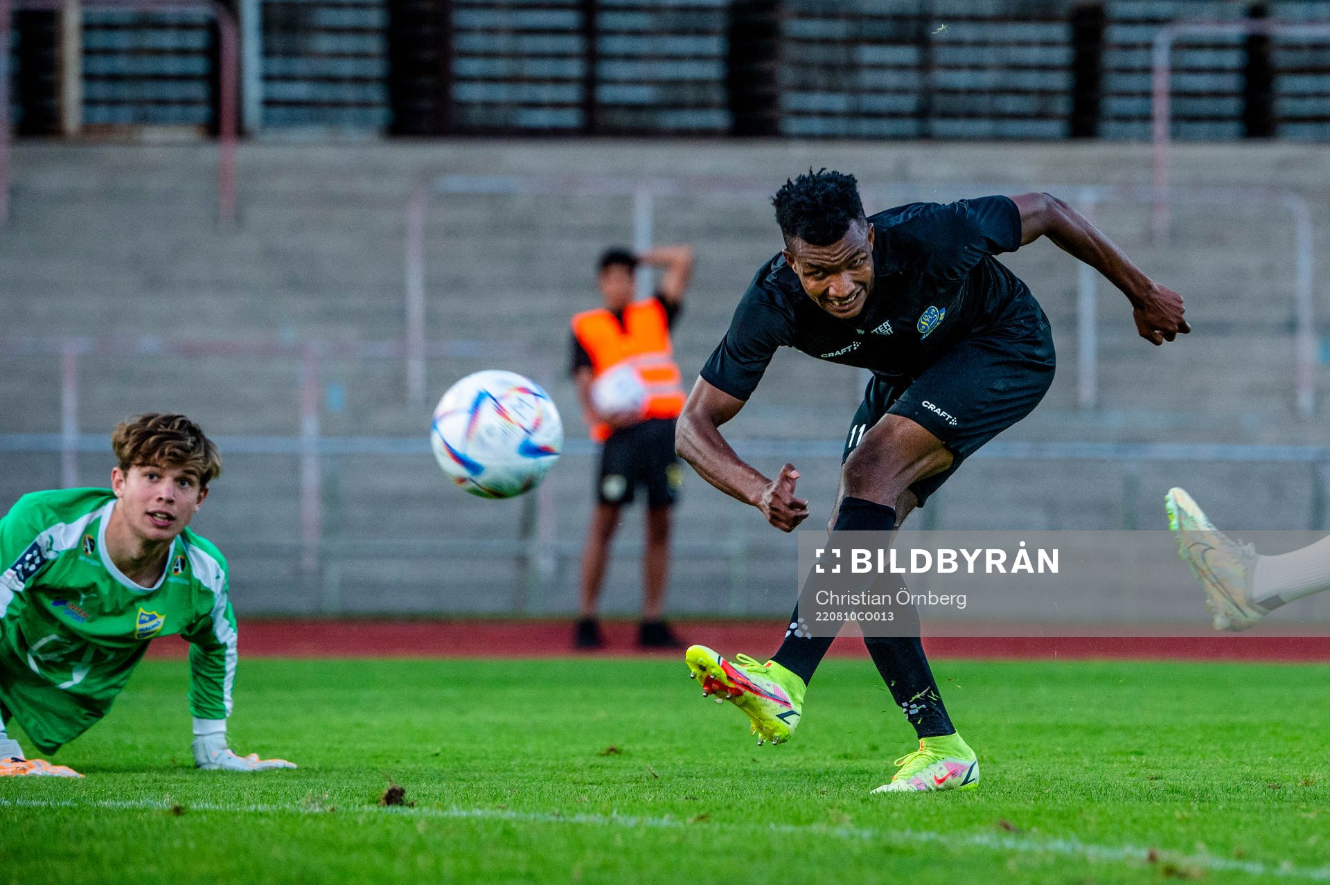 Lunds Abdramane Djitteye på väg att göra 0-3 på IFK