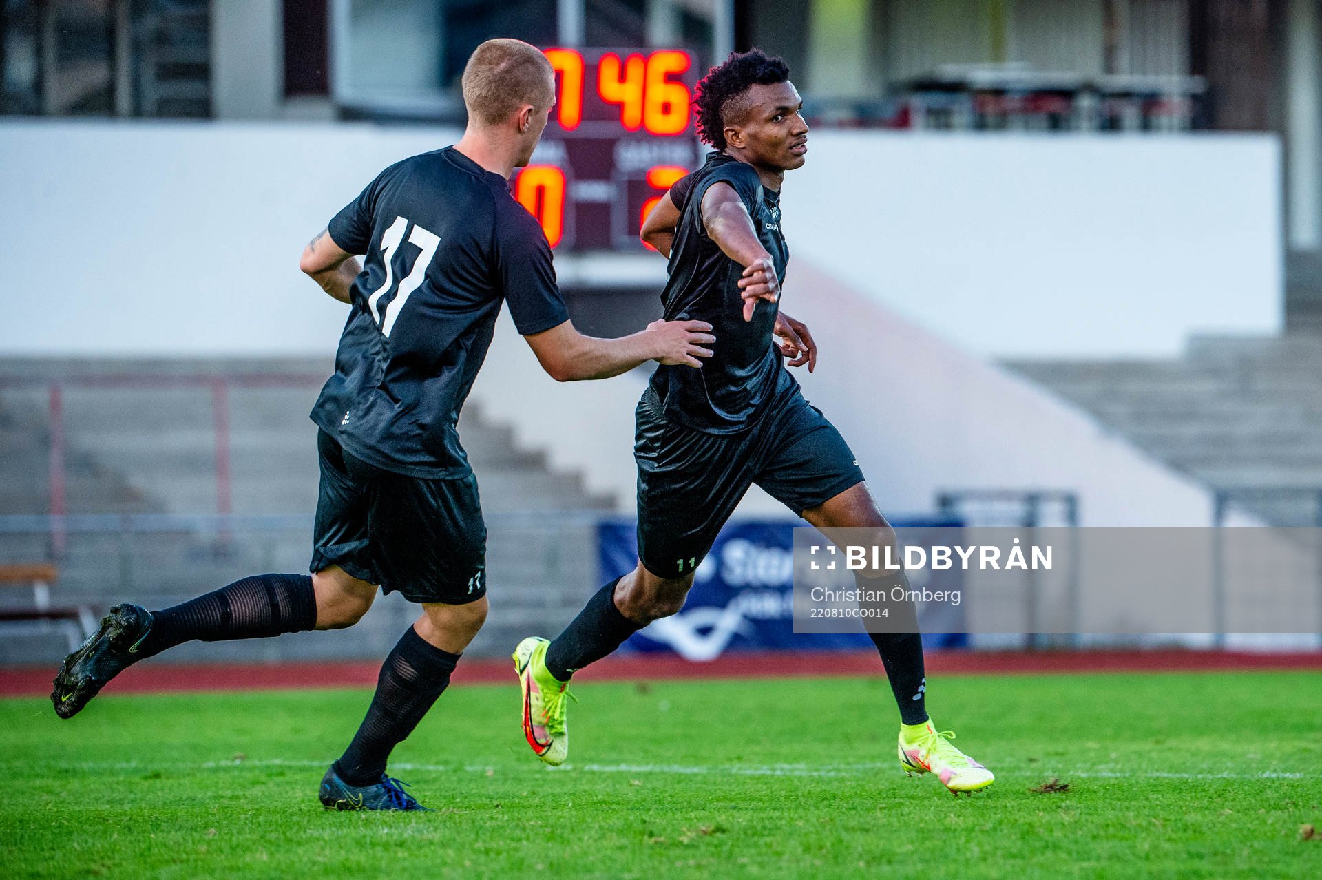 Lunds Abdramane Djitteye jublar efter 0-3 tillsammans med Rasmus Wendt under fotbollsmatchen i Ettan södra mellan IFK Malmö och Lunds BK den 10 augusti 2022 i Malmö.