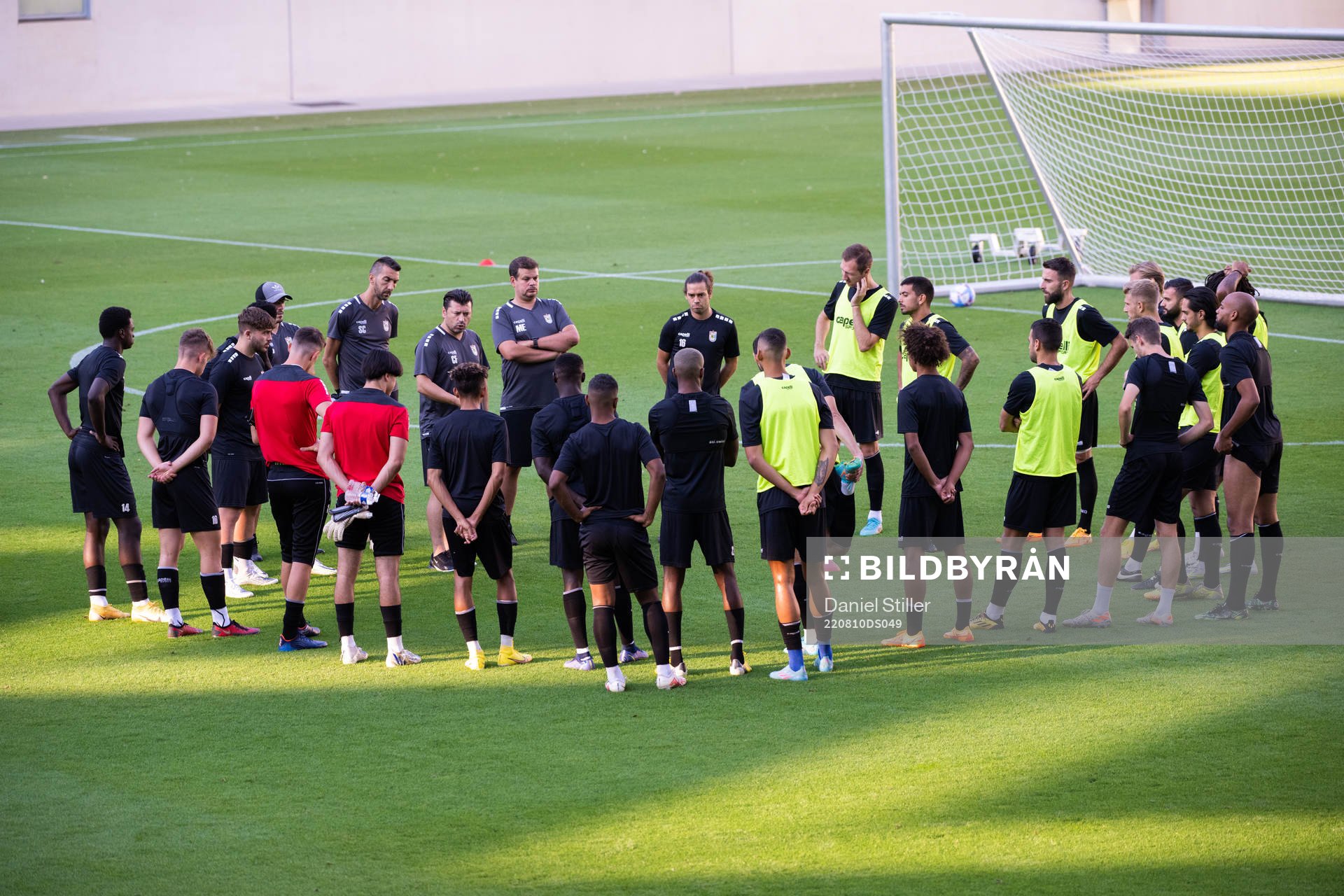 Head coach Carlos Fanguerio of Diddeleng gathers the team during a training session on August 10, 2022 in Luxembourg.