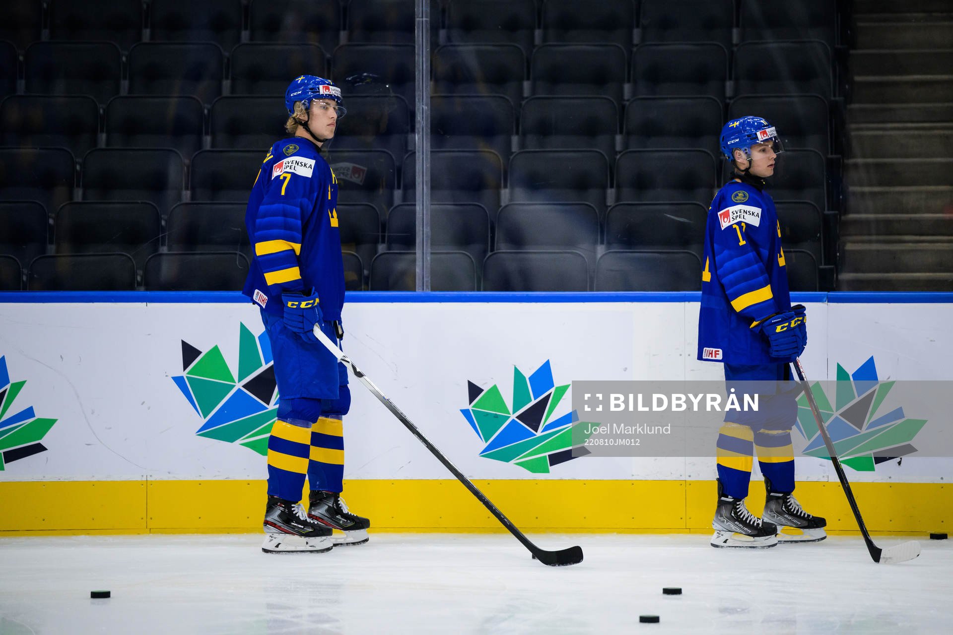 Simon Edvinsson and Fabian Lysell of Sweden at warm-up