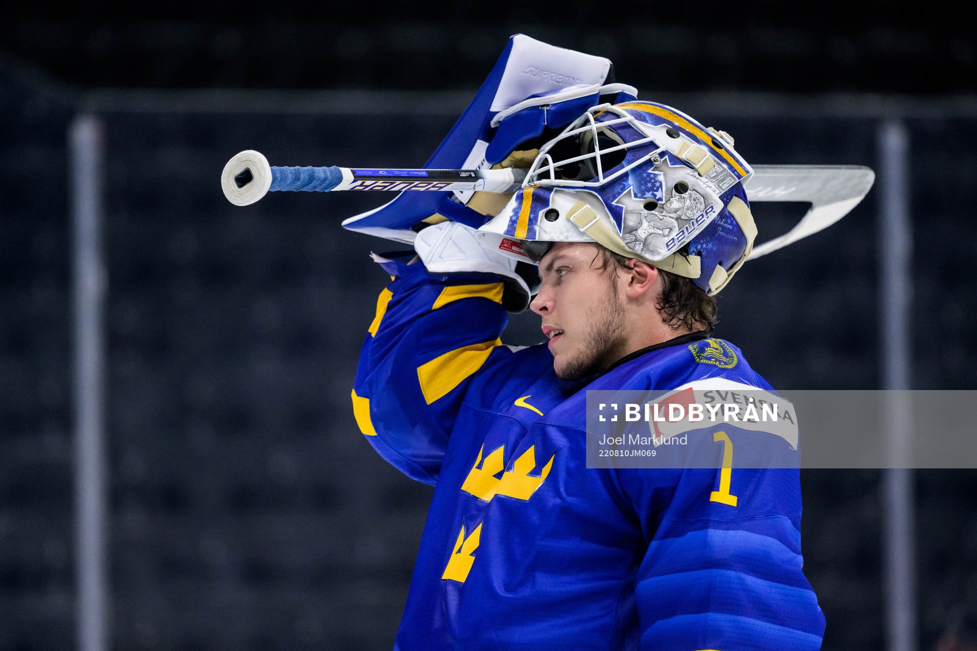 goaltender Jesper Wallstedt of Sweden