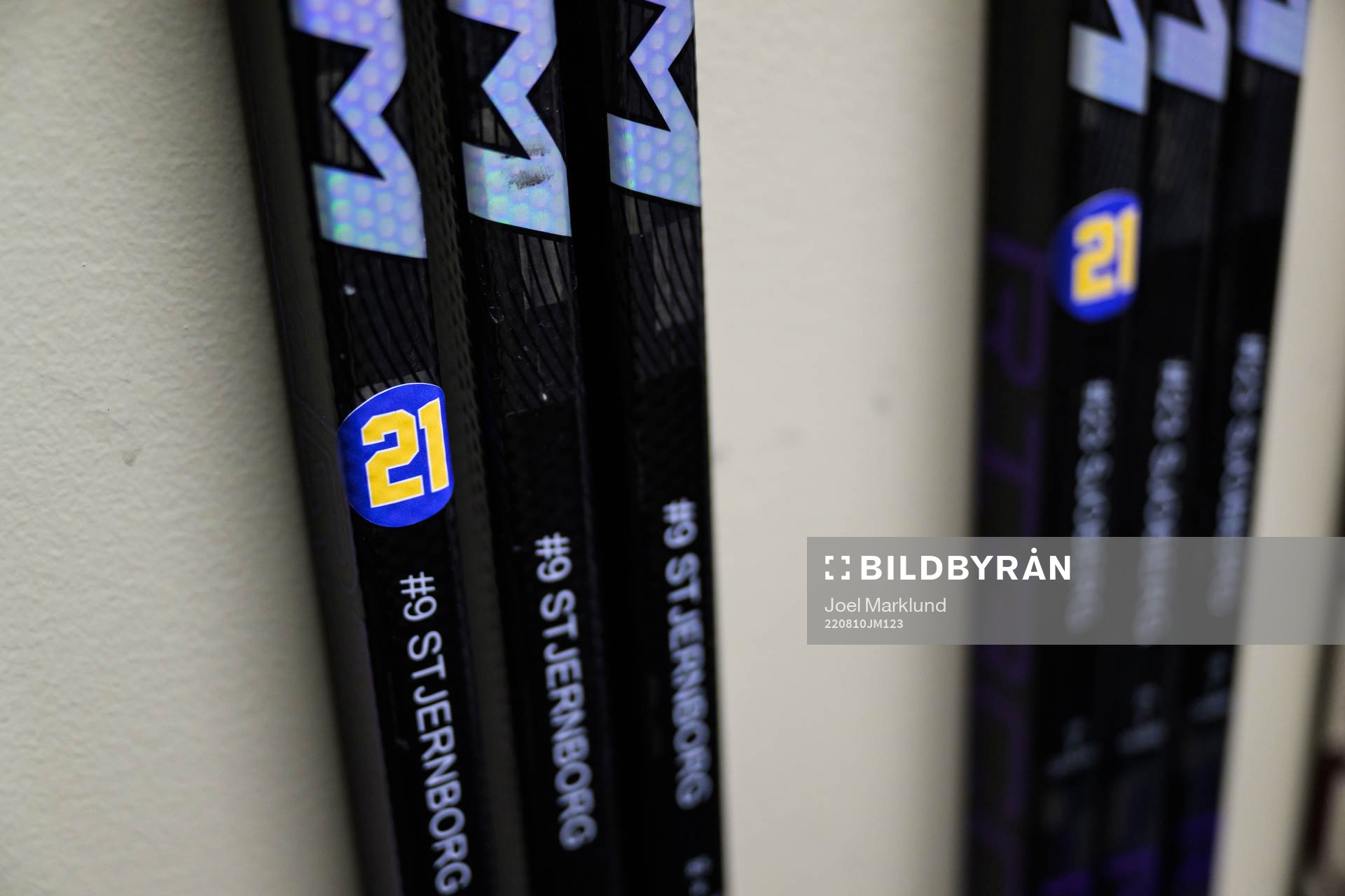 Sticks of Victor Stjernborg of Sweden with a number 21