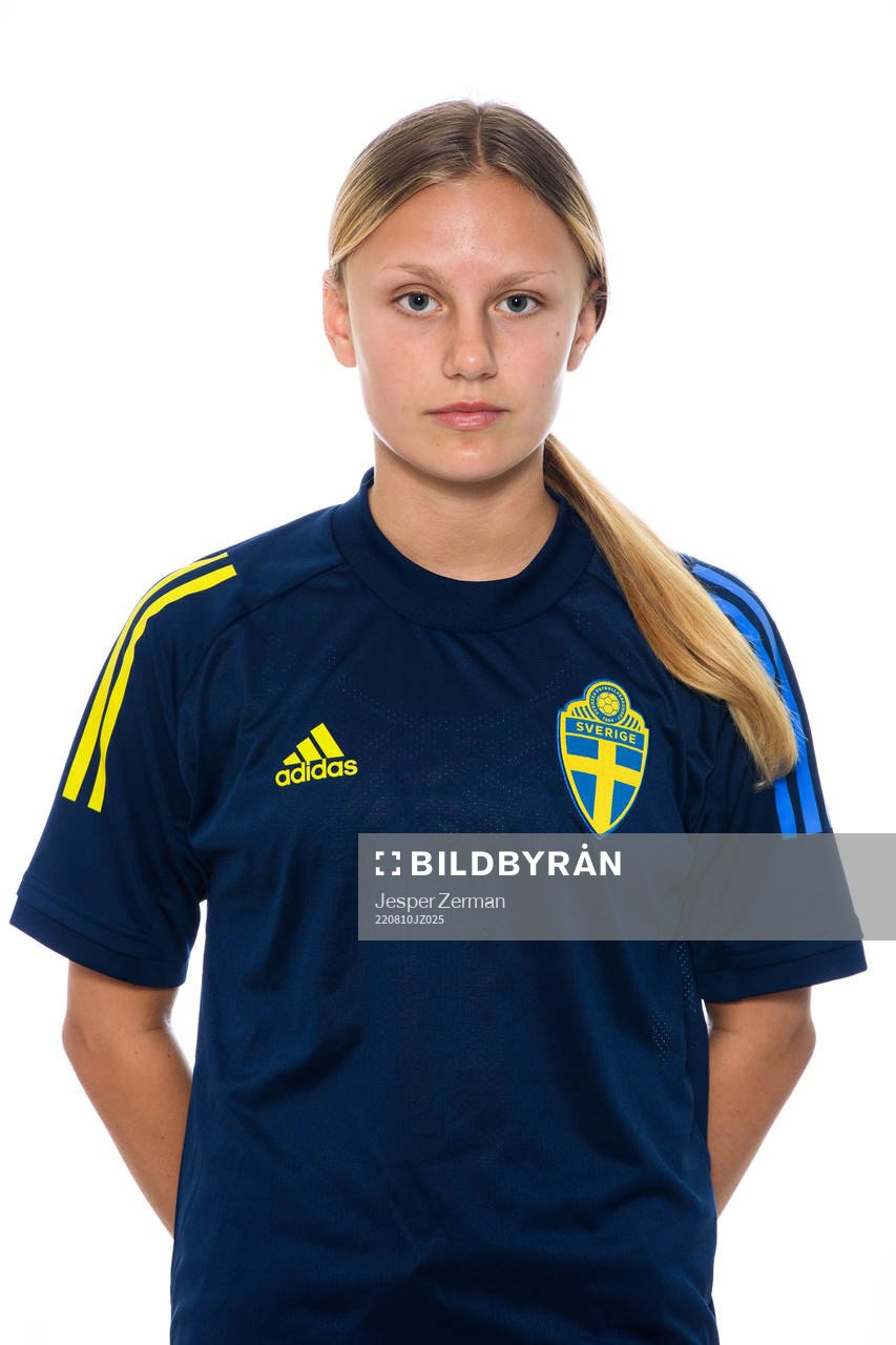 Lova Sandahl