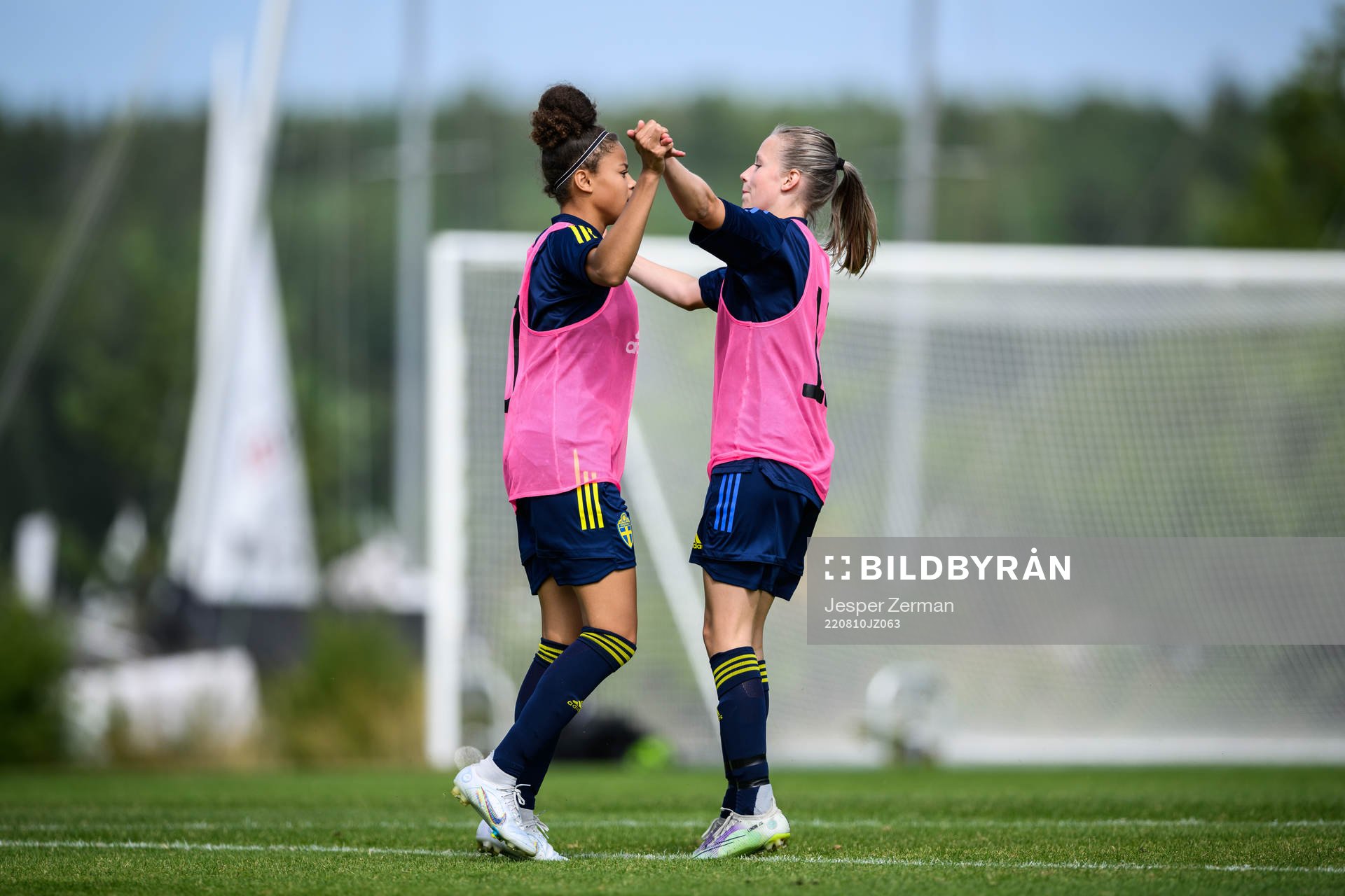 Felicia Schröder och Ella Lundin