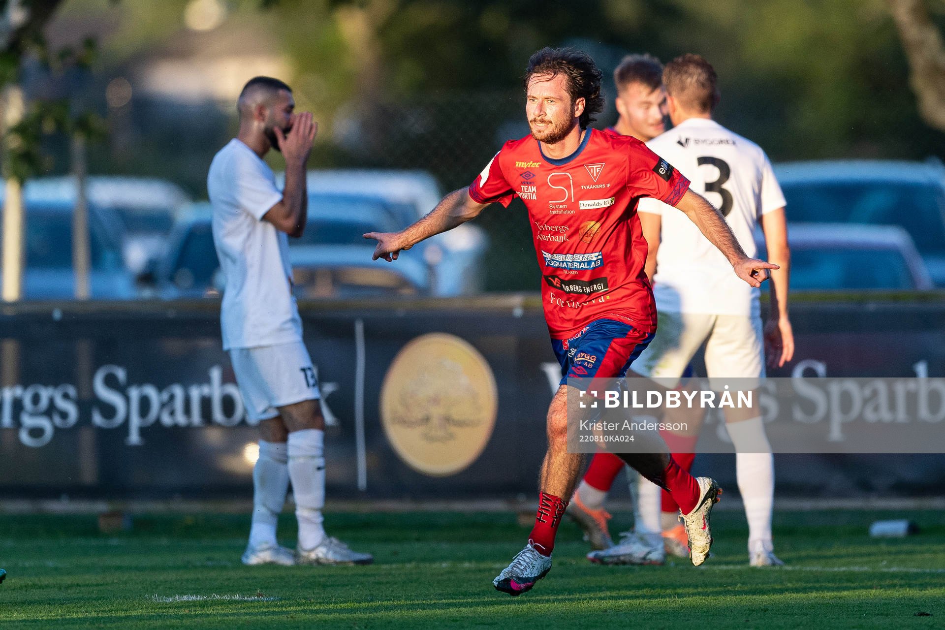 Tvååkers Rasmus Andersson jublar