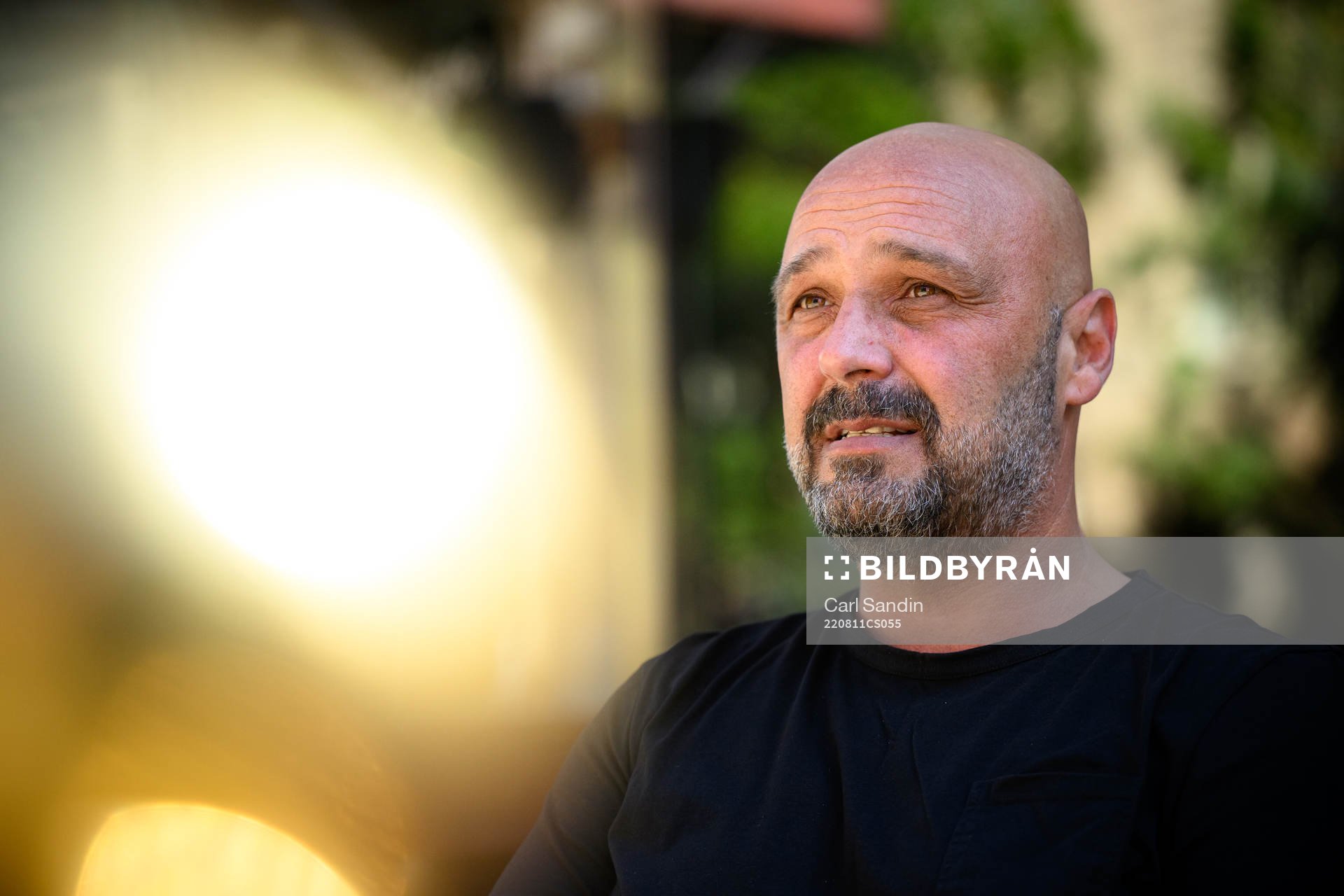 Utsiktens tränare Bosko Orovic blir intervjuad