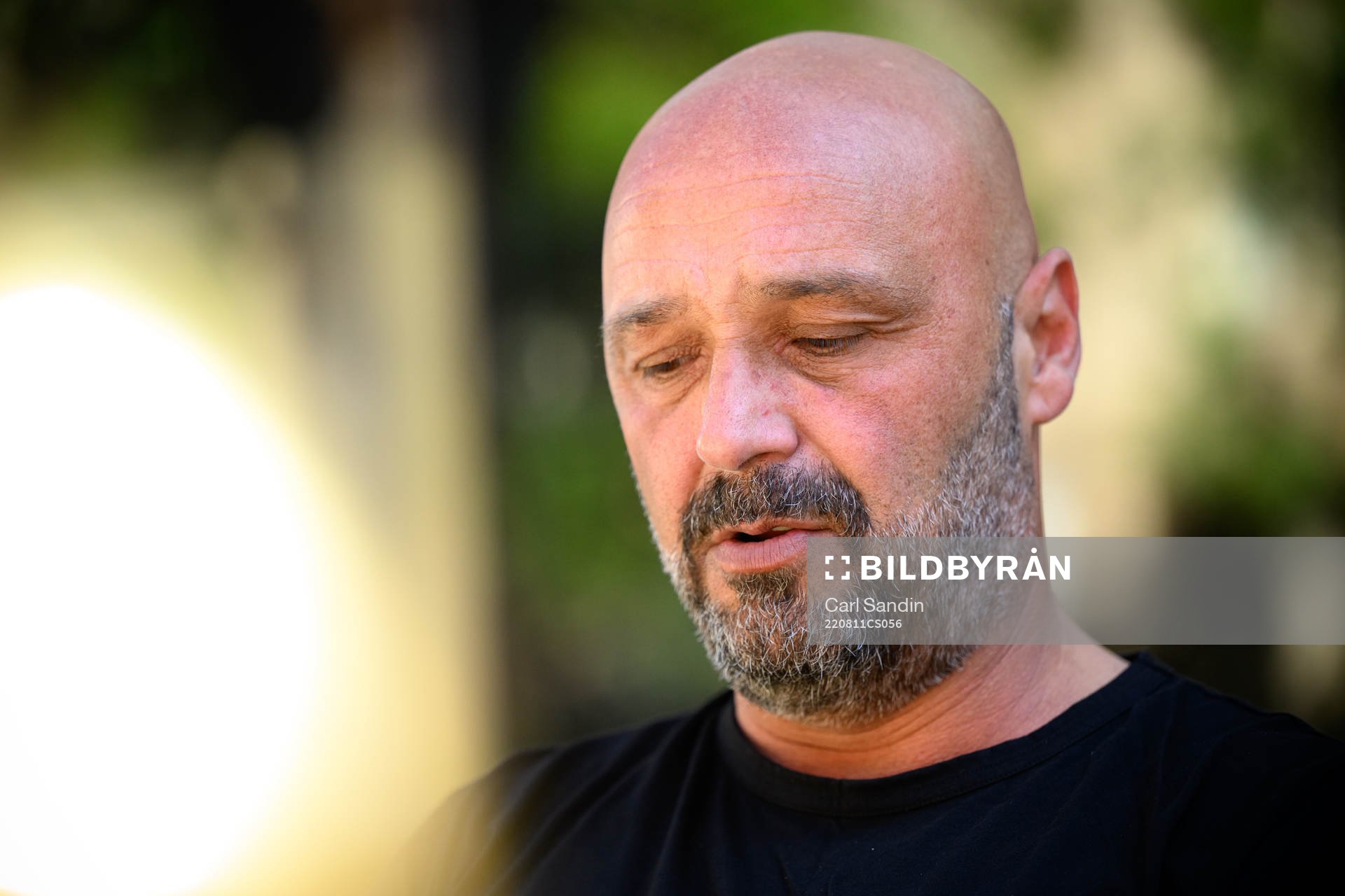 Utsiktens tränare Bosko Orovic blir intervjuad