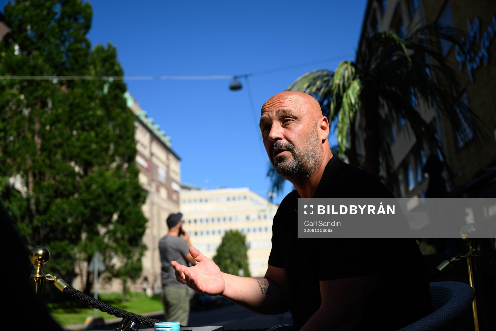 Utsiktens tränare Bosko Orovic blir intervjuad