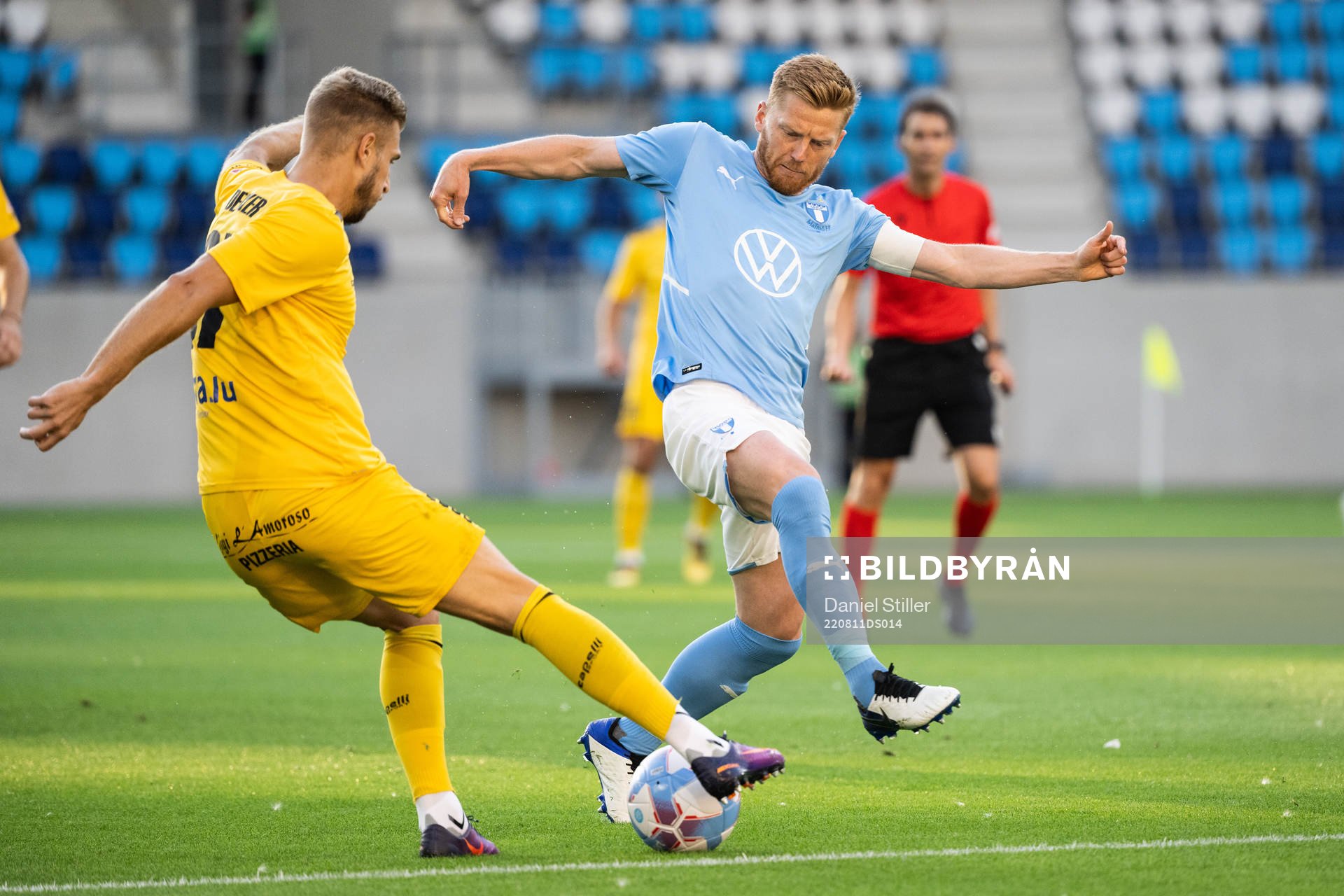 Vincent Decker of Diddeleng and Anders Christiansen of